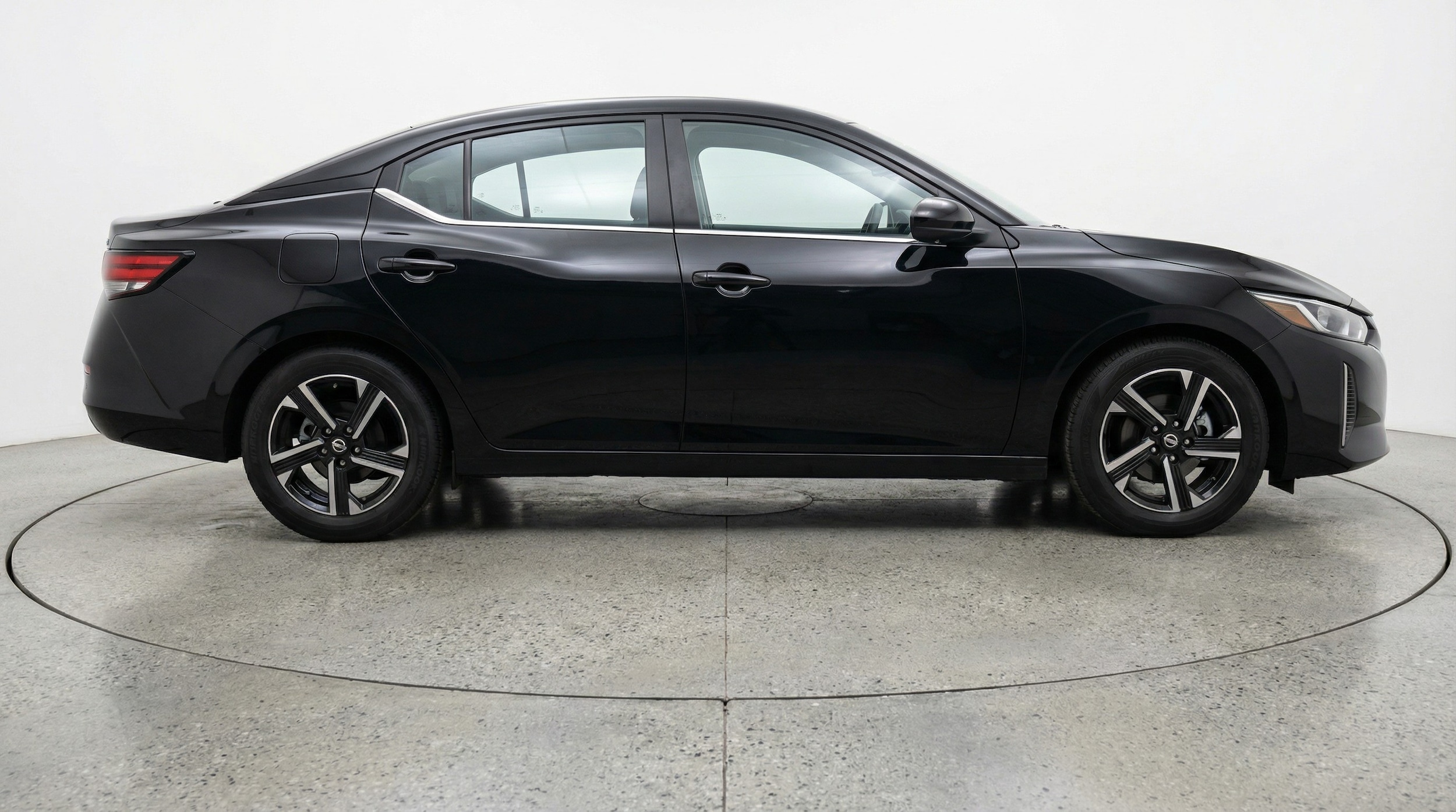 Thumbnail: 2025 Nissan Sentra - 8