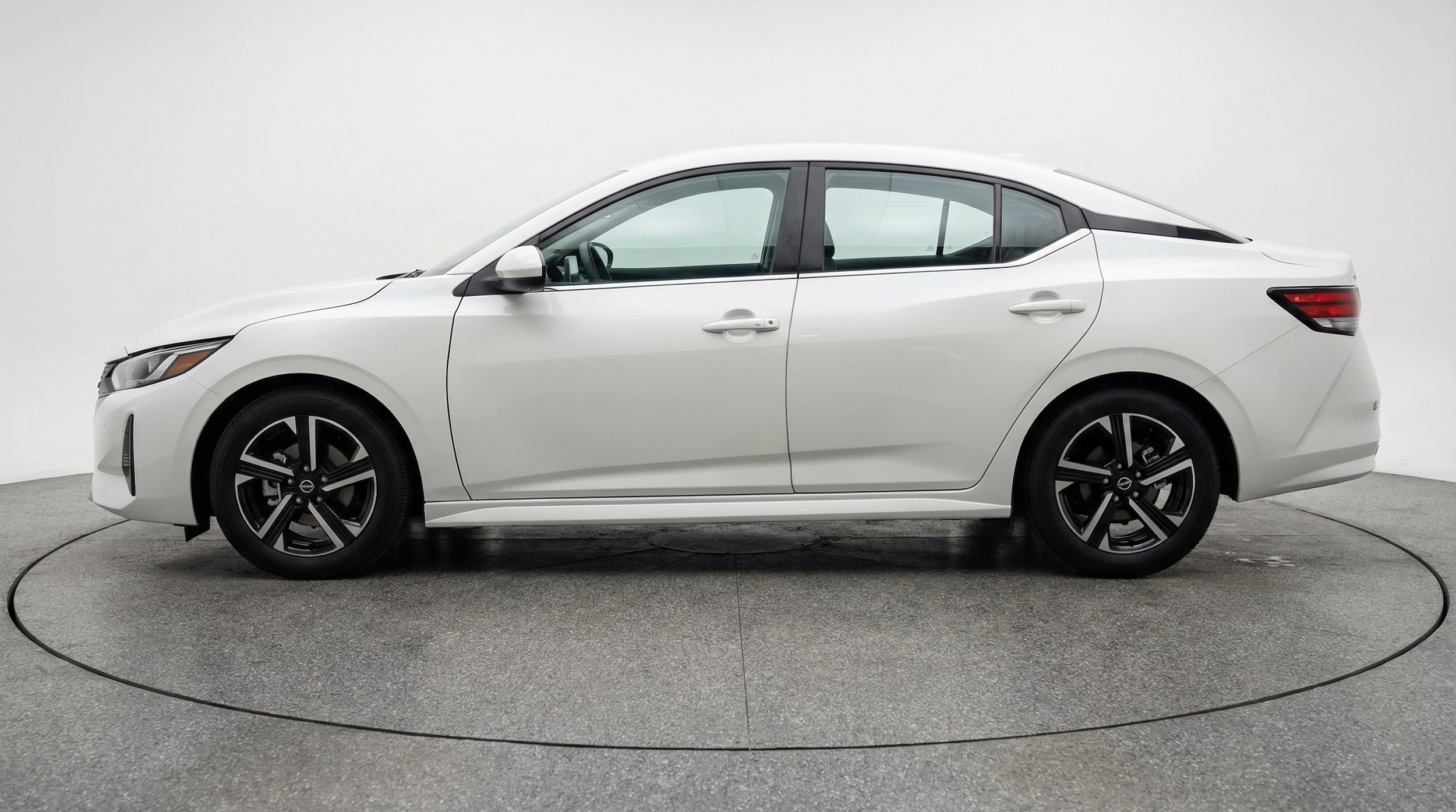 Thumbnail: 2025 Nissan Sentra - 4