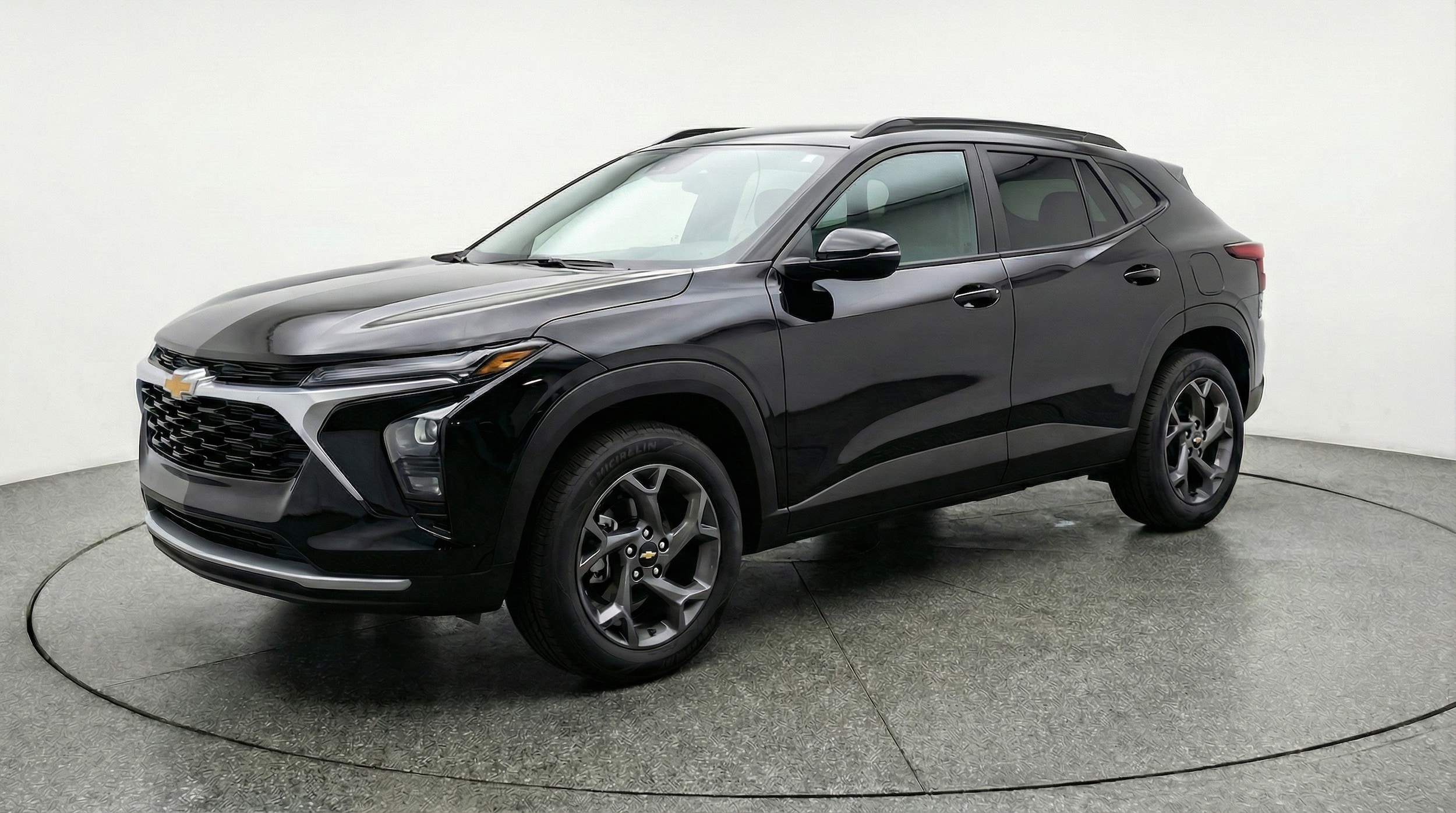 Thumbnail: 2025 Chevrolet Trax - 3