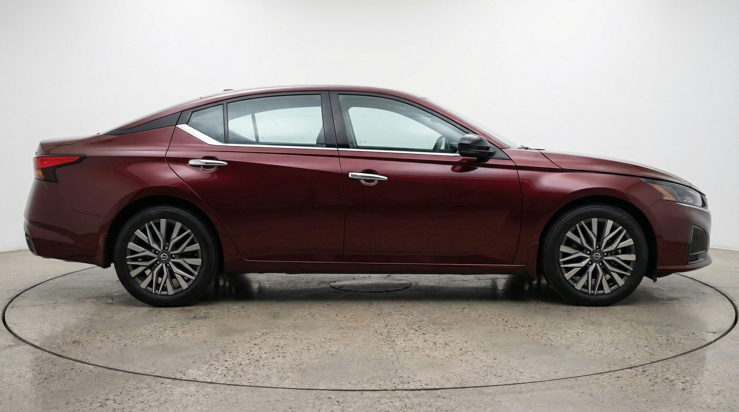 Thumbnail: 2025 Nissan Altima - 8