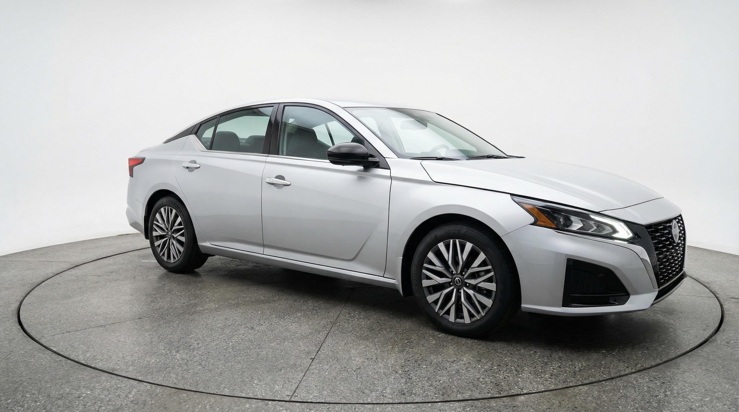 Thumbnail: 2025 Nissan Altima - 1