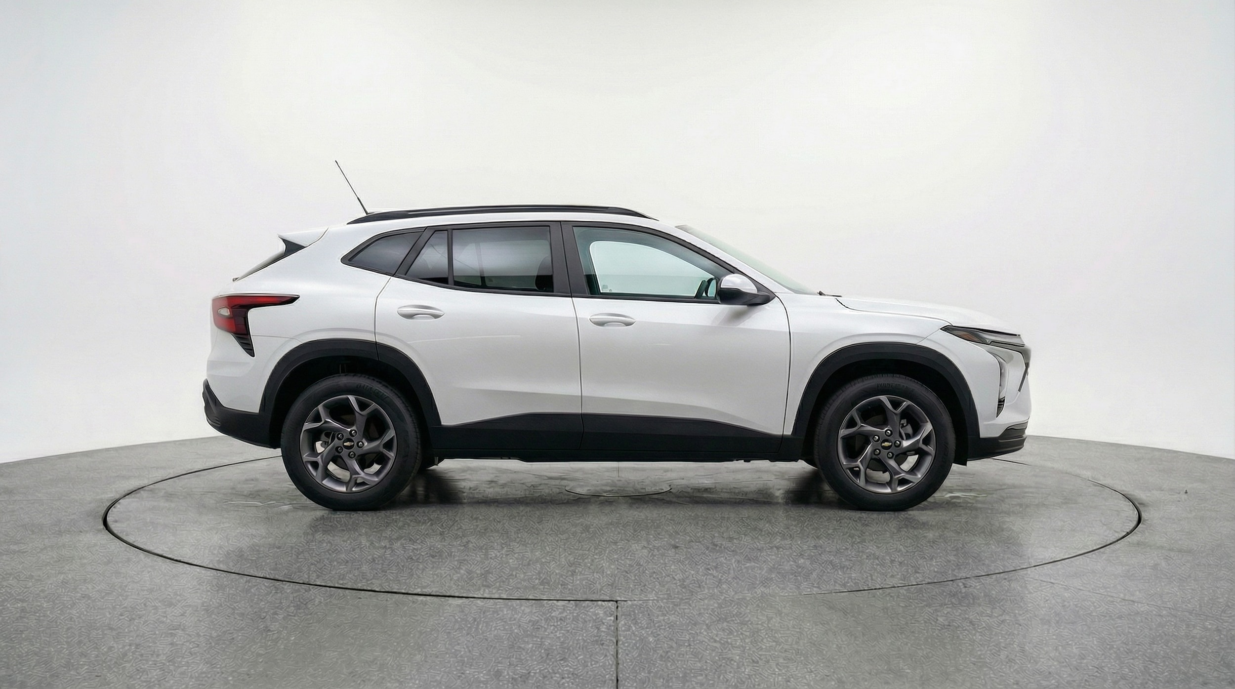 Thumbnail: 2025 Chevrolet Trax - 8