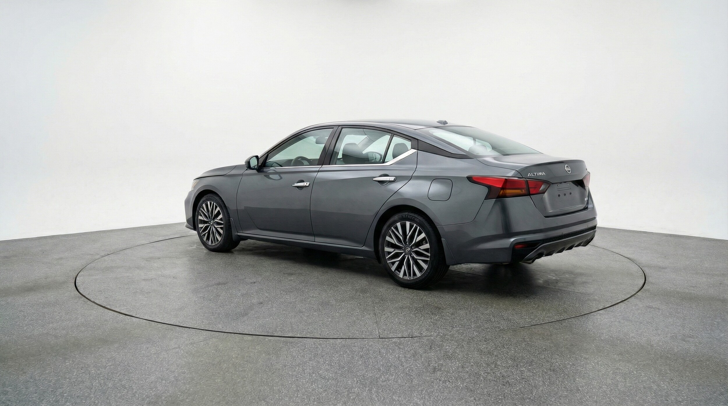 Thumbnail: 2025 Nissan Altima - 5