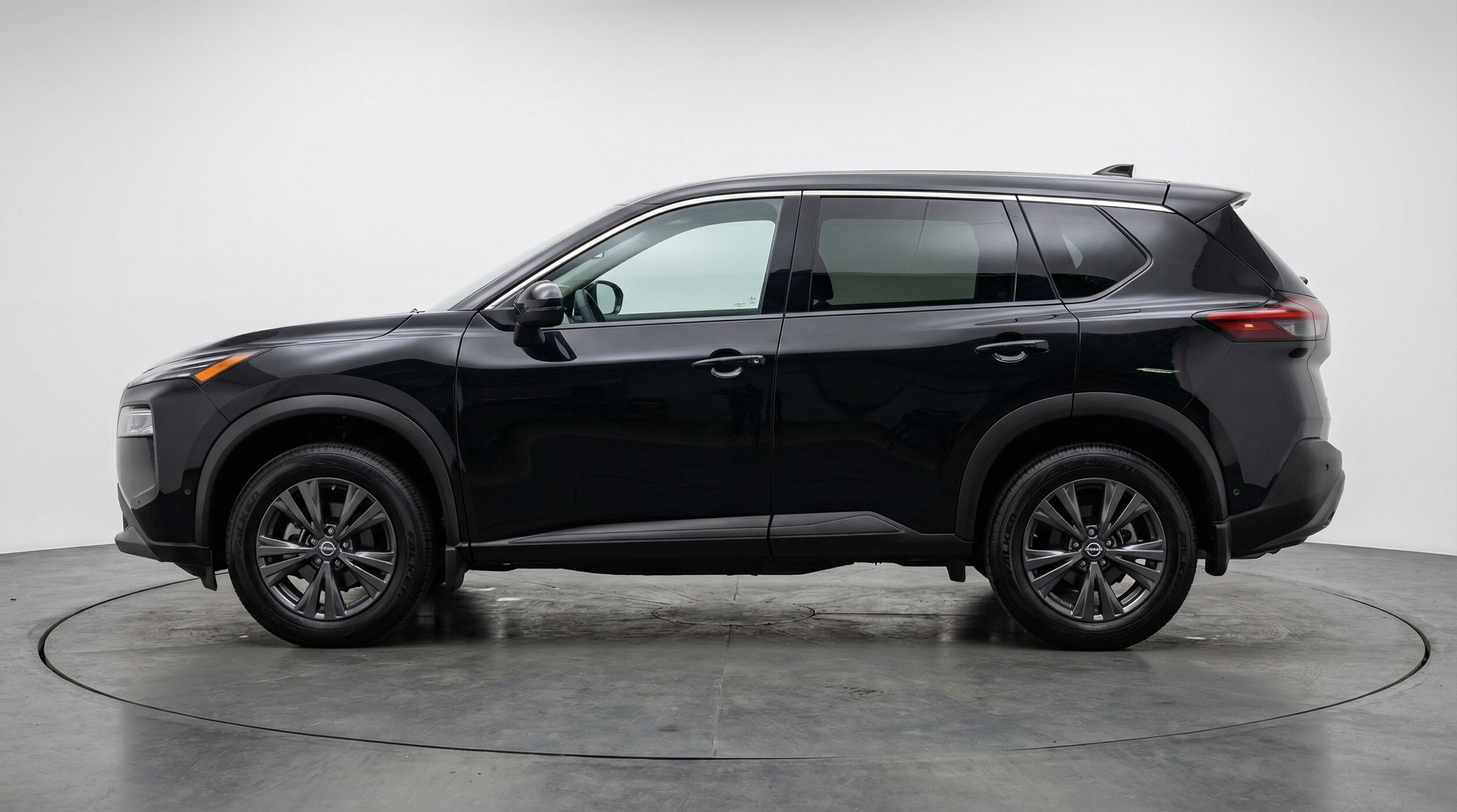 Thumbnail: 2025 Nissan Rogue - 4