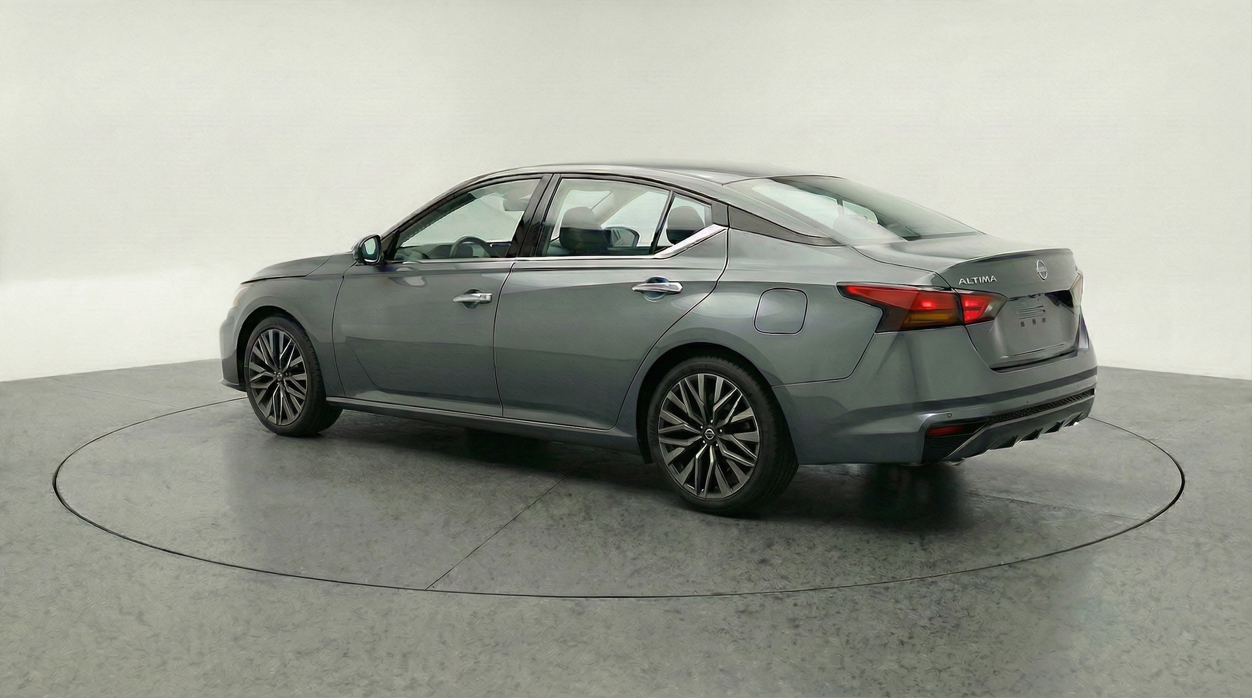 Thumbnail: 2025 Nissan Altima - 5