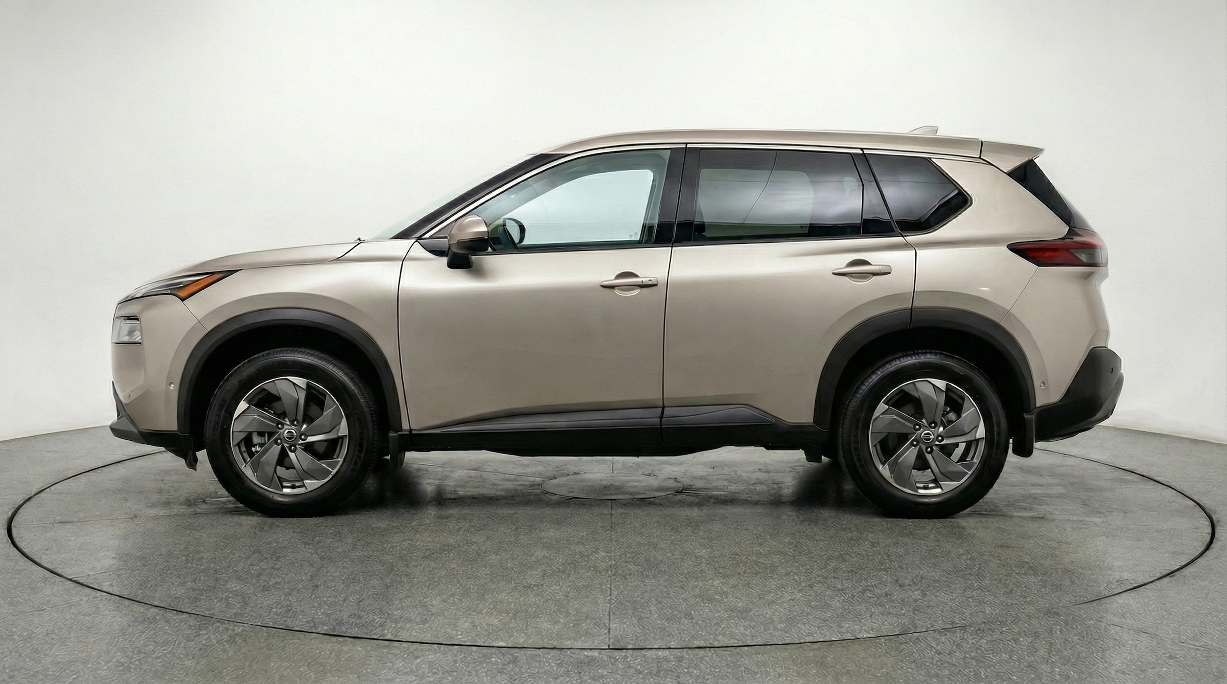 Thumbnail: 2025 Nissan Rogue - 4