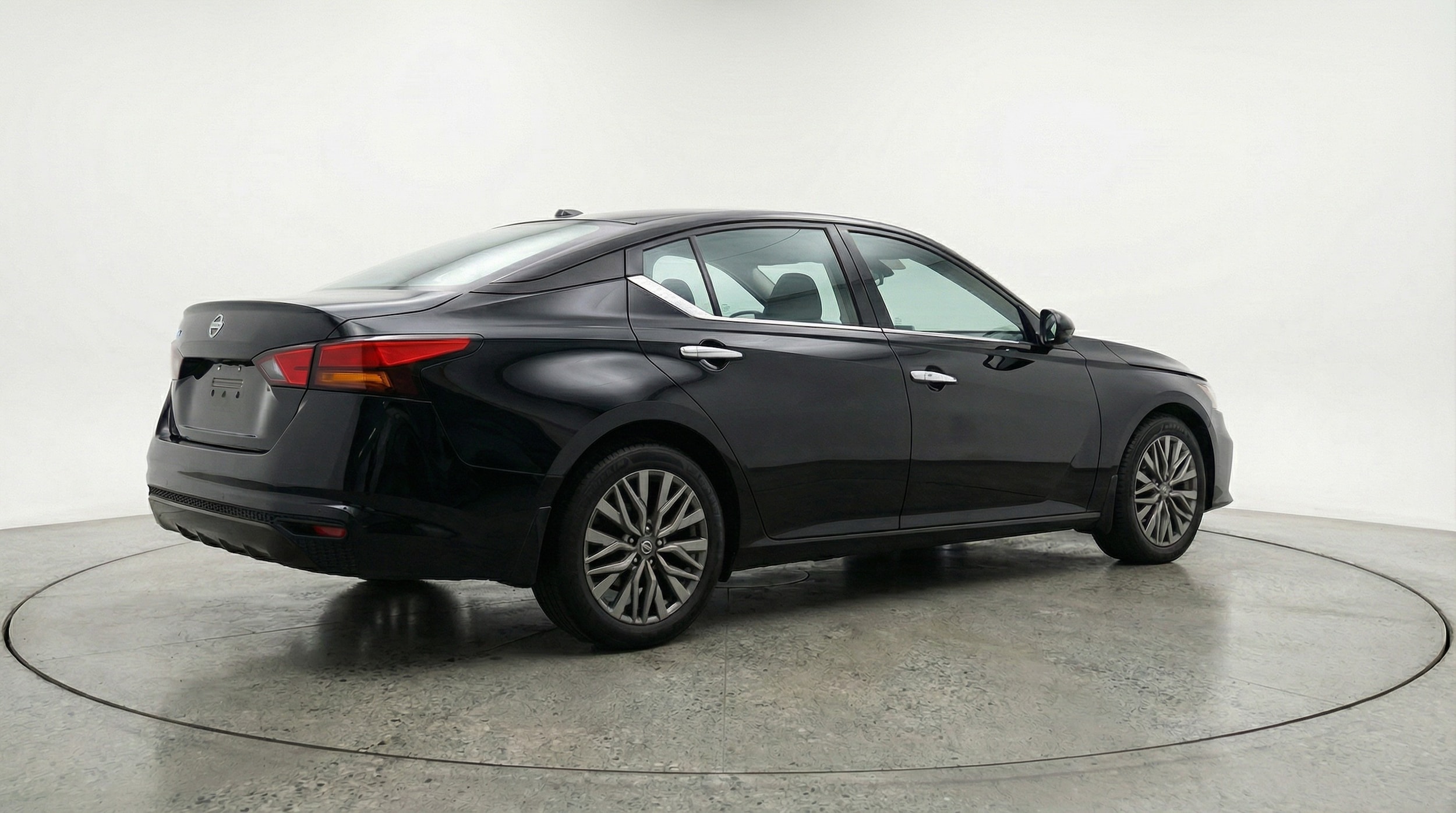 Thumbnail: 2025 Nissan Altima - 7