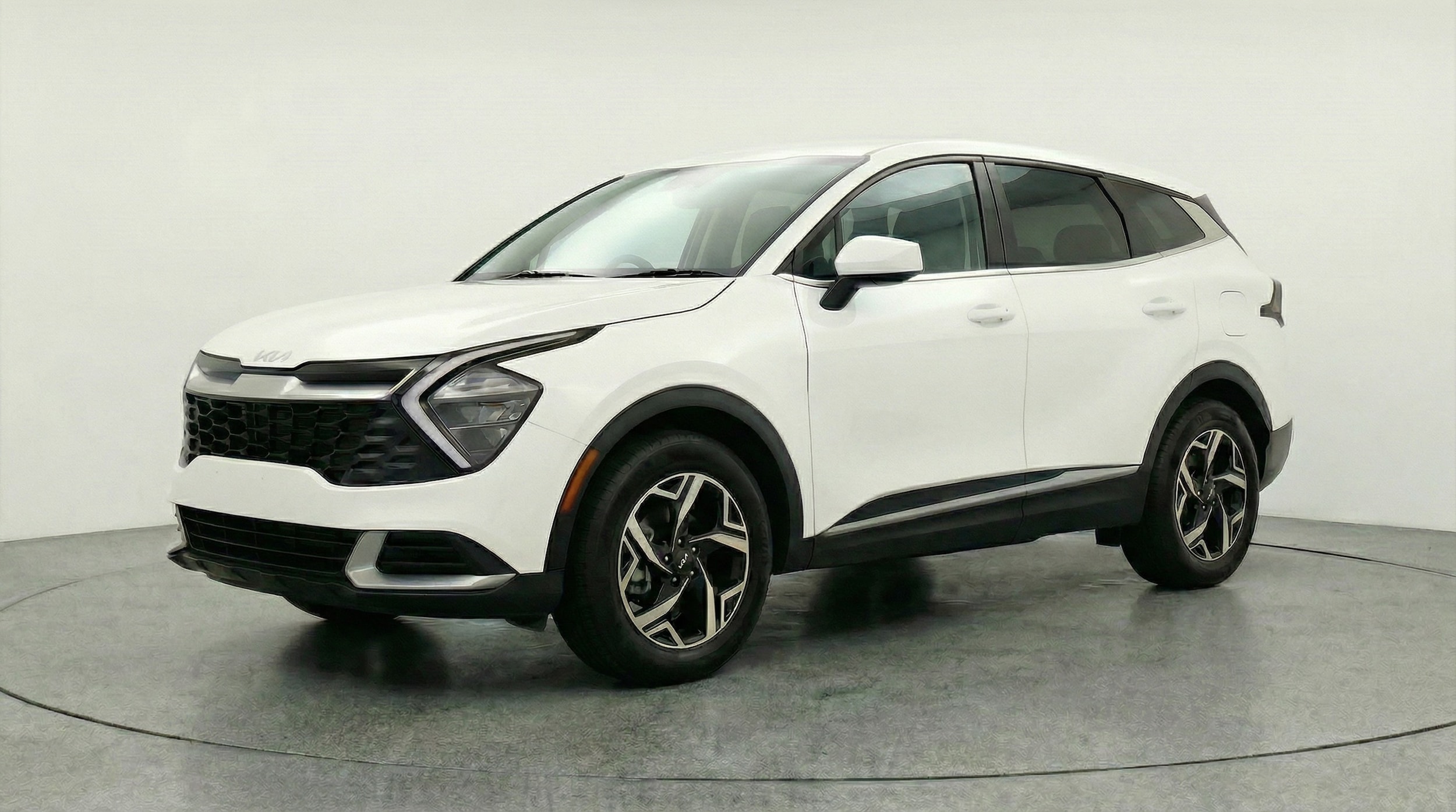 Thumbnail: 2025 Kia Sportage - 3