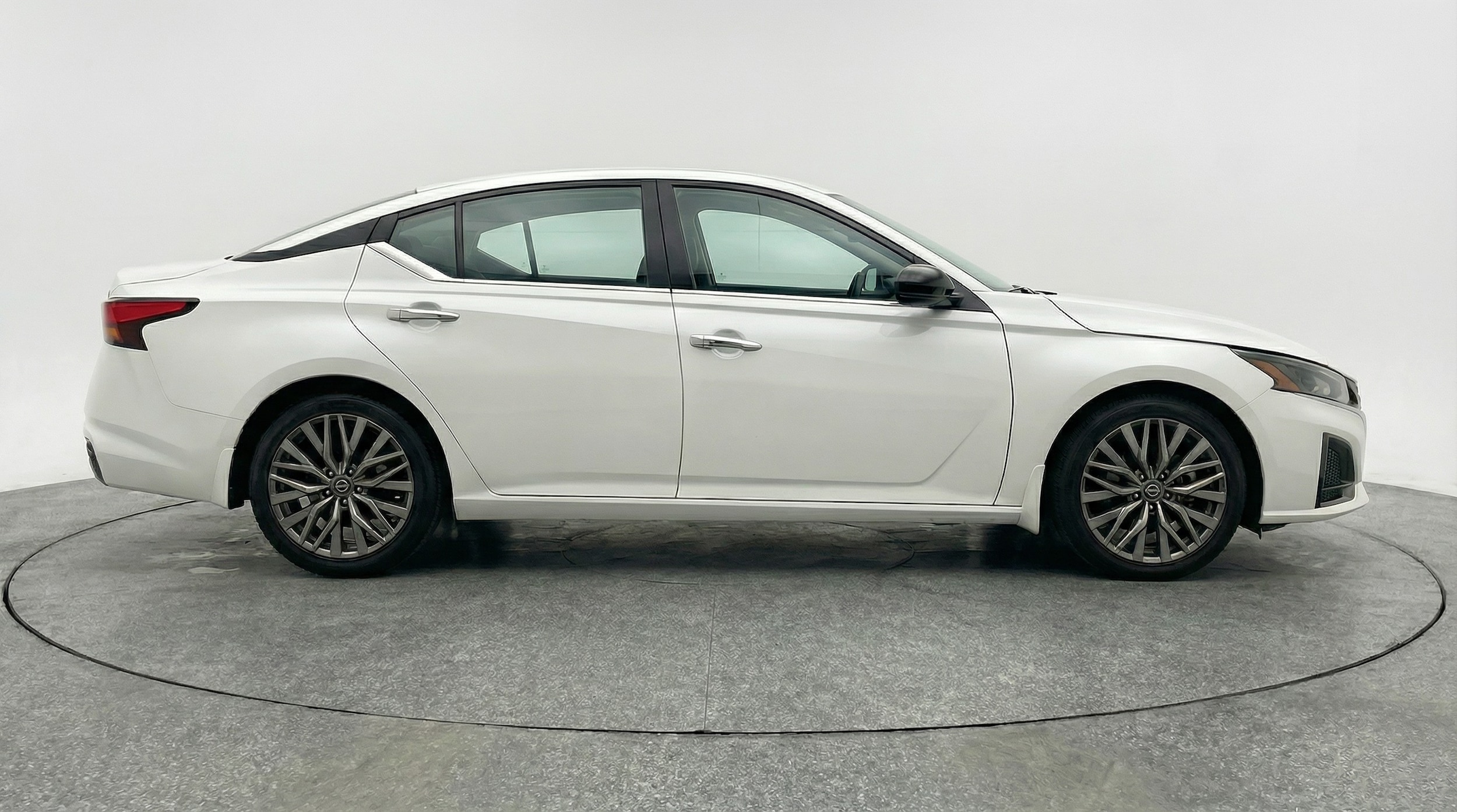 Thumbnail: 2025 Nissan Altima - 8