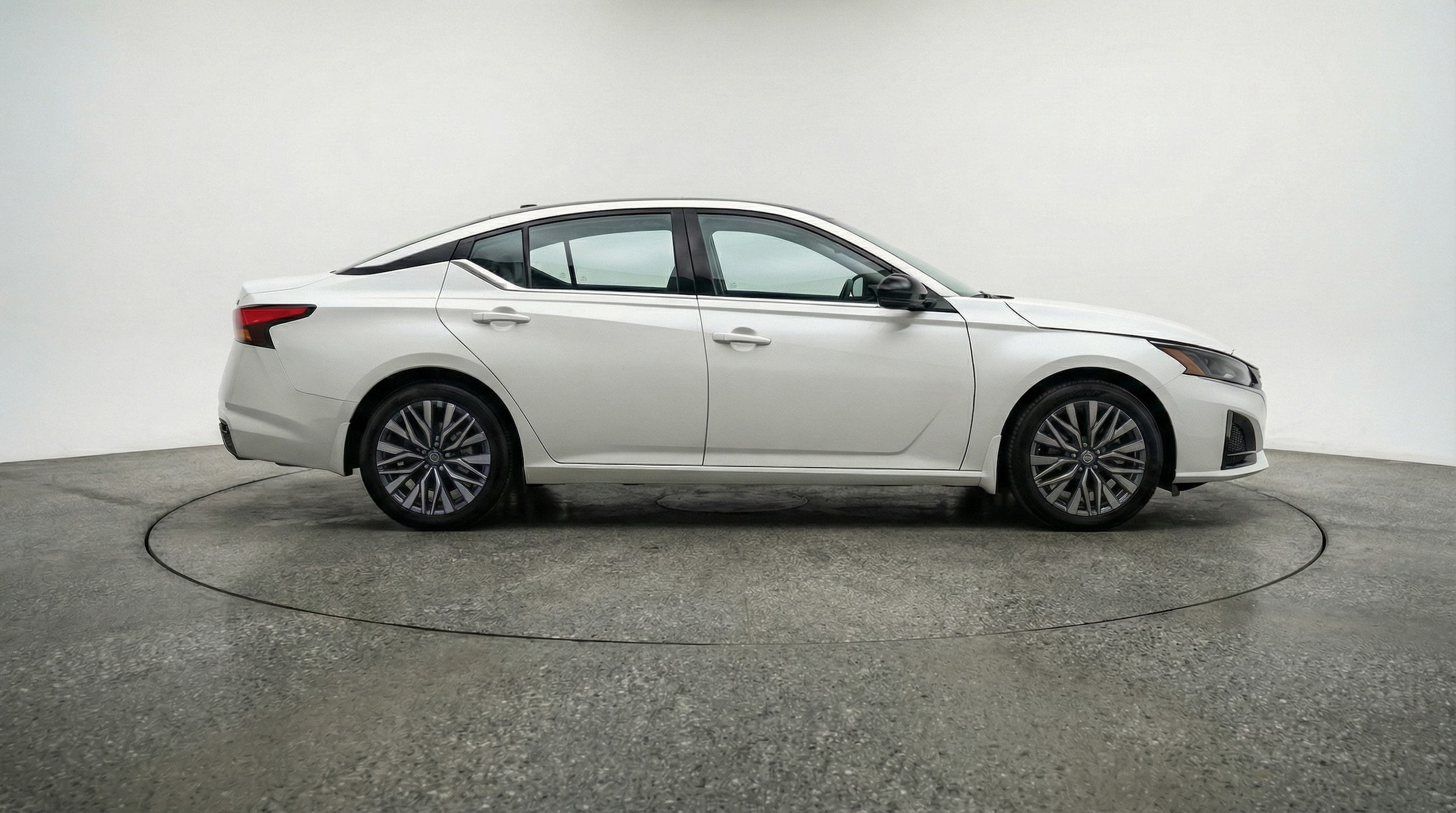 Thumbnail: 2025 Nissan Altima - 8