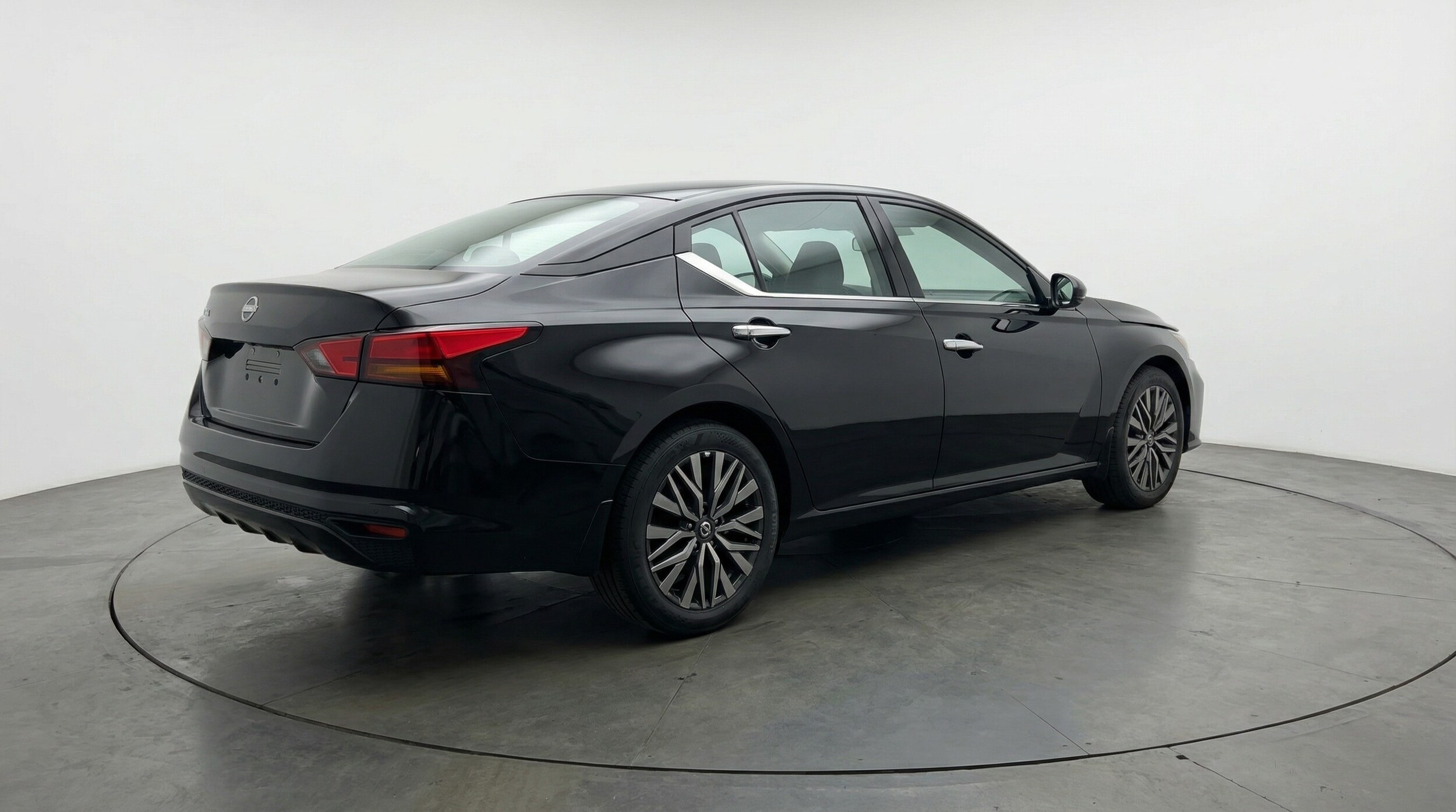 Thumbnail: 2025 Nissan Altima - 7