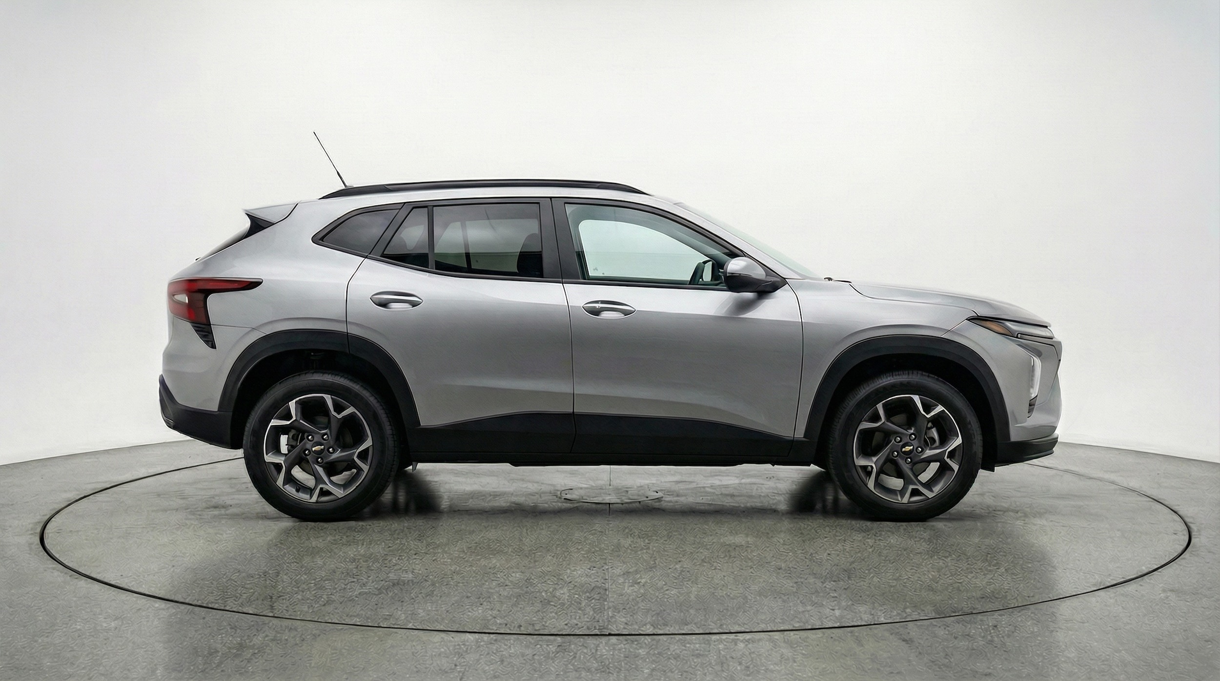 Thumbnail: 2025 Chevrolet Trax - 8