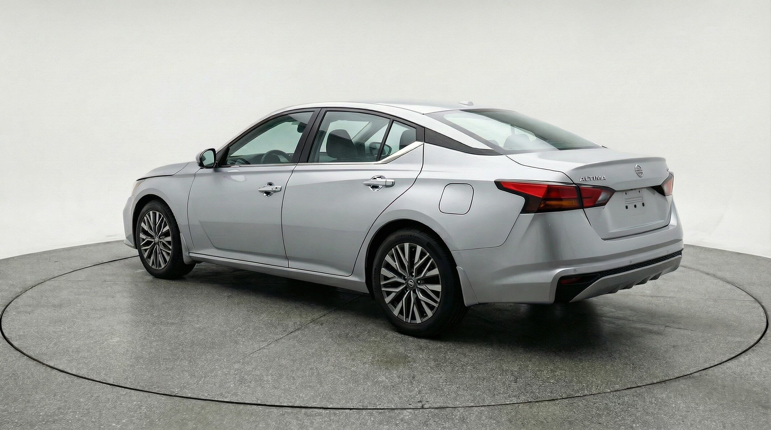 Thumbnail: 2025 Nissan Altima - 5