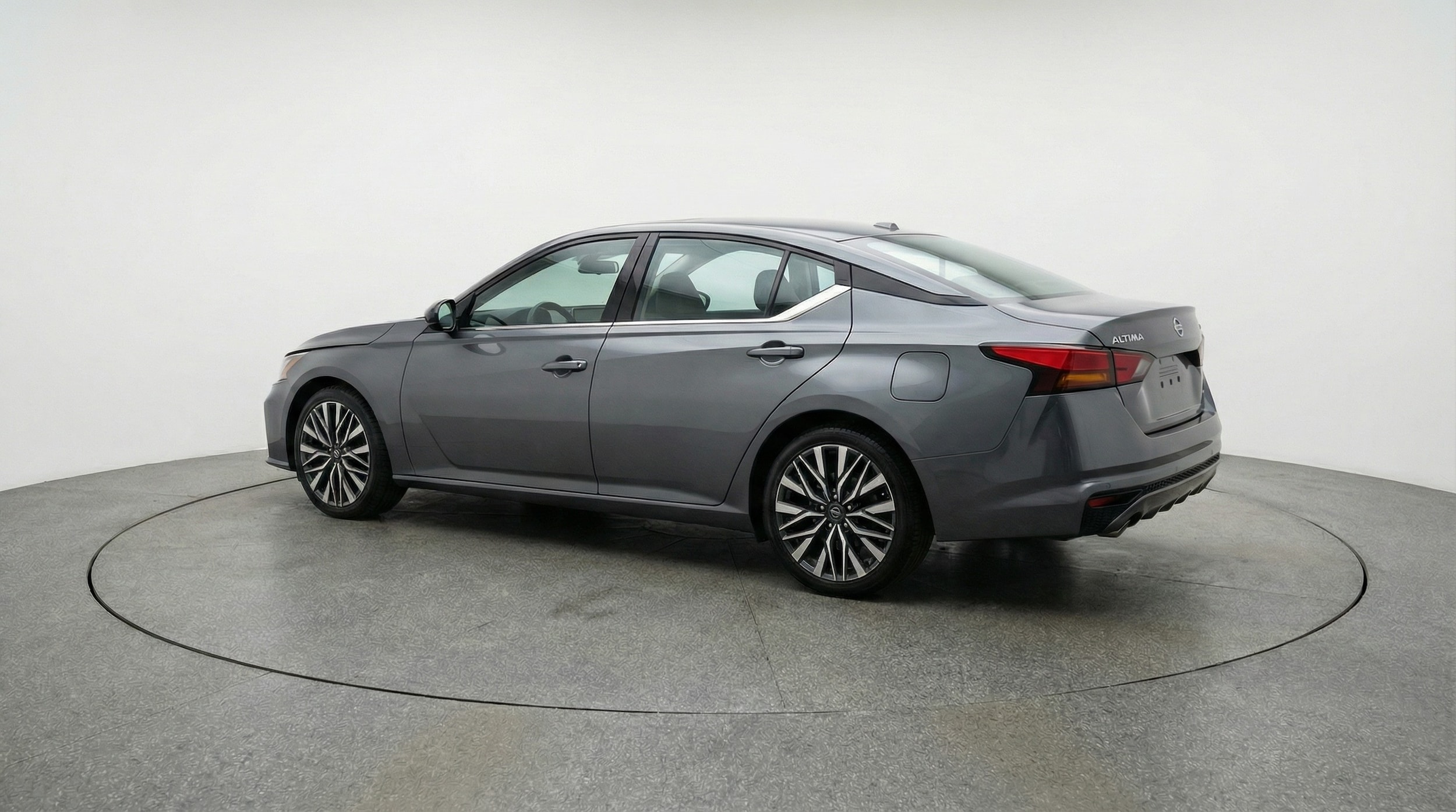 Thumbnail: 2025 Nissan Altima - 5