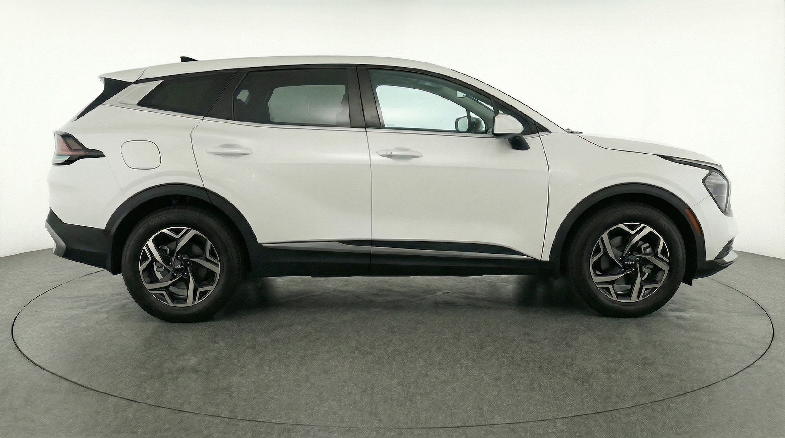 Thumbnail: 2025 Kia Sportage - 8