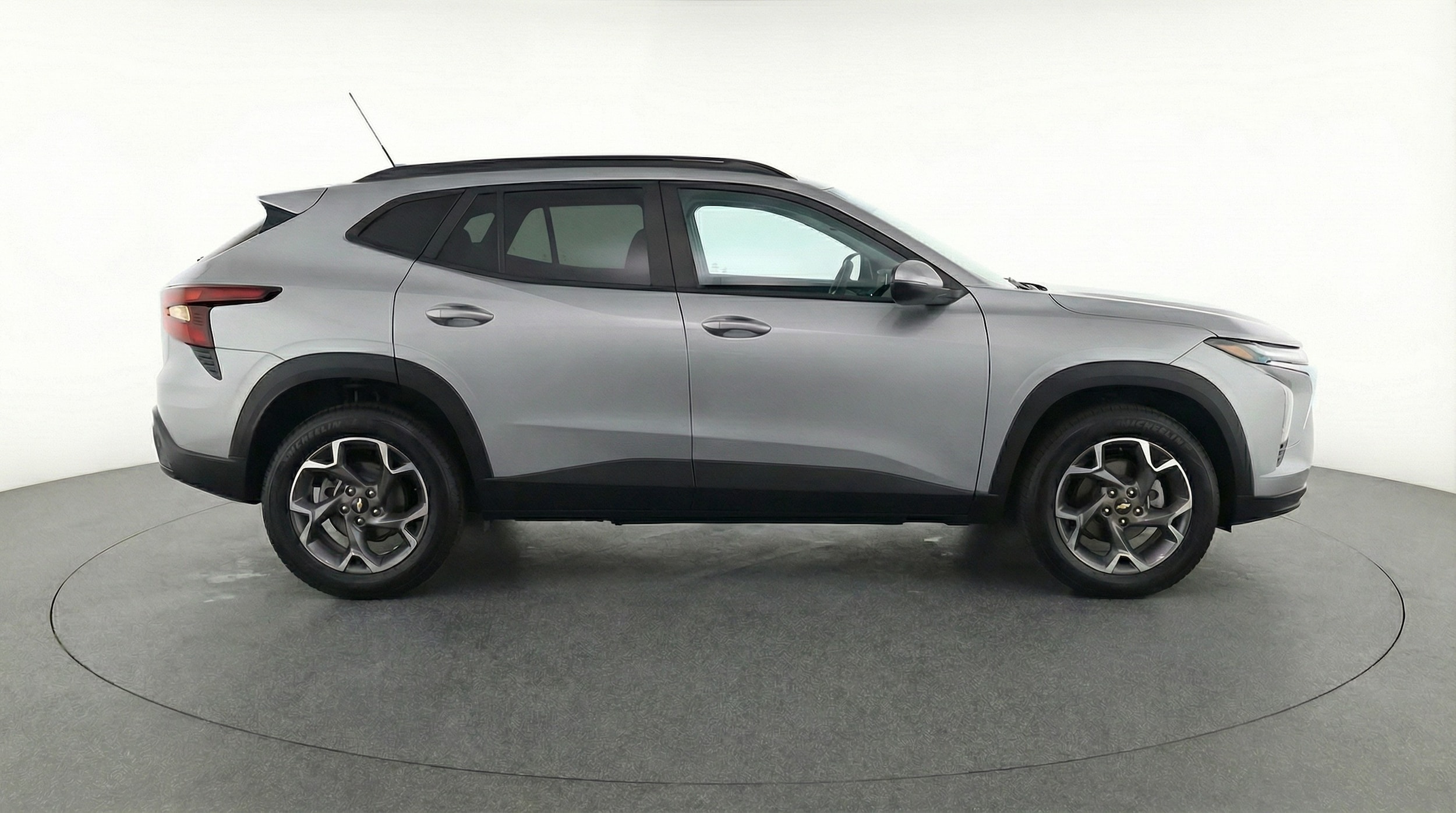 Thumbnail: 2025 Chevrolet Trax - 8