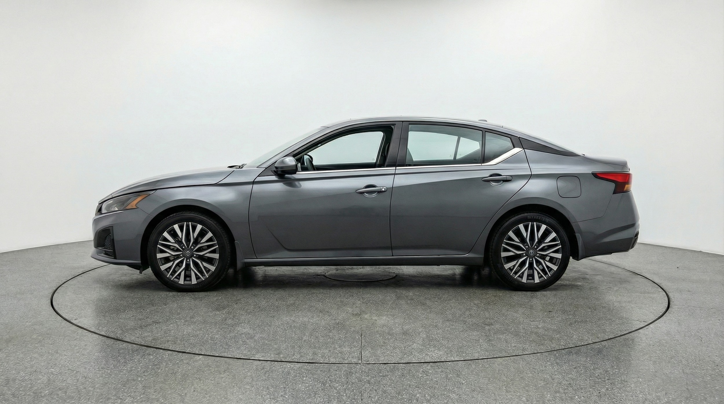 Thumbnail: 2025 Nissan Altima - 4