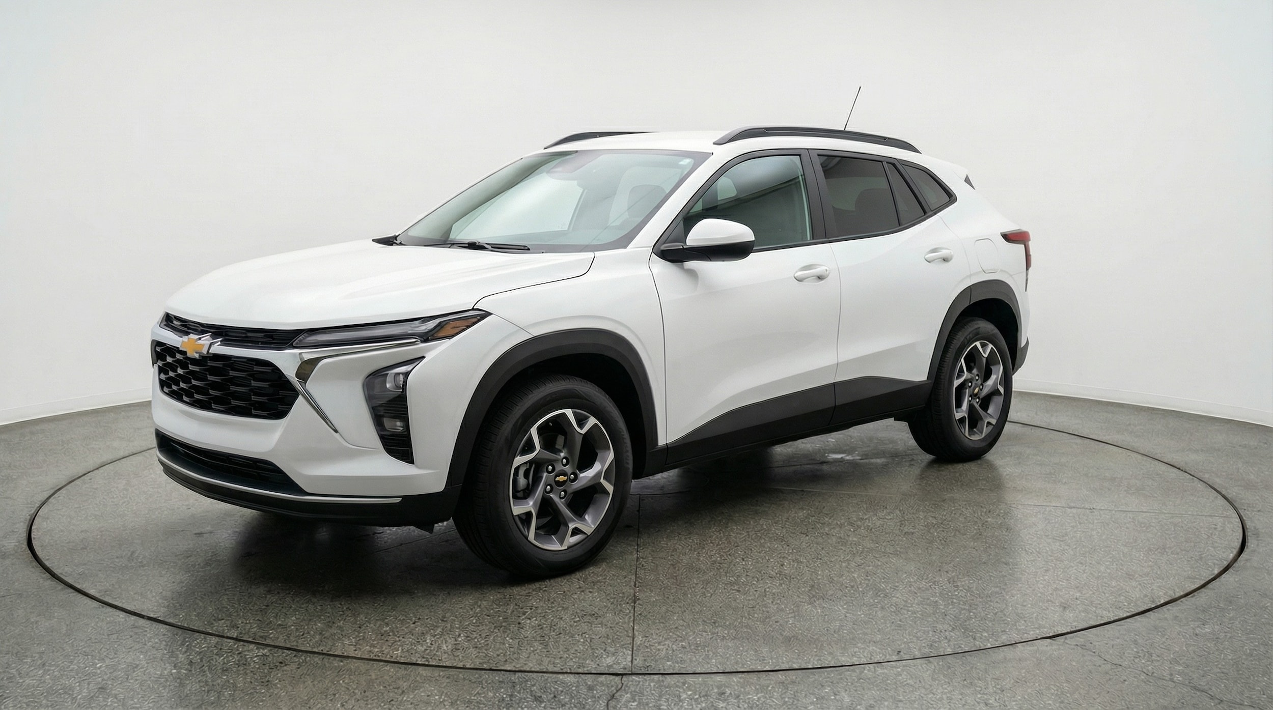 Thumbnail: 2025 Chevrolet Trax - 3