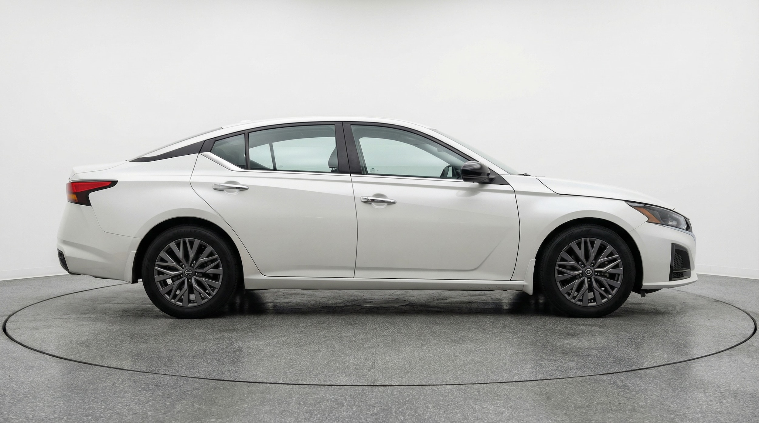 Thumbnail: 2025 Nissan Altima - 8