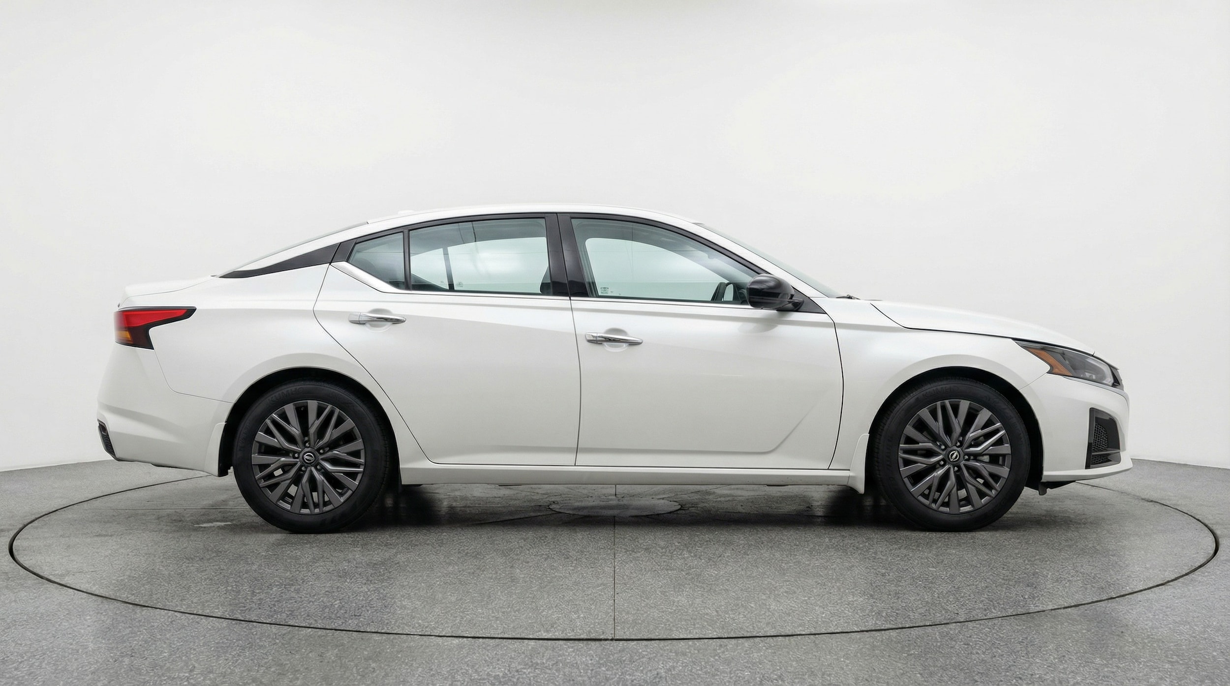 Thumbnail: 2025 Nissan Altima - 8