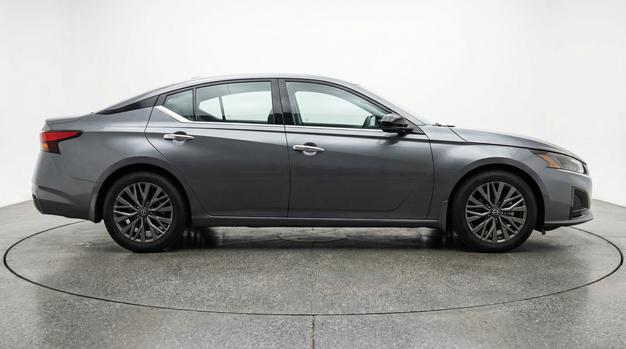 Thumbnail: 2025 Nissan Altima - 8