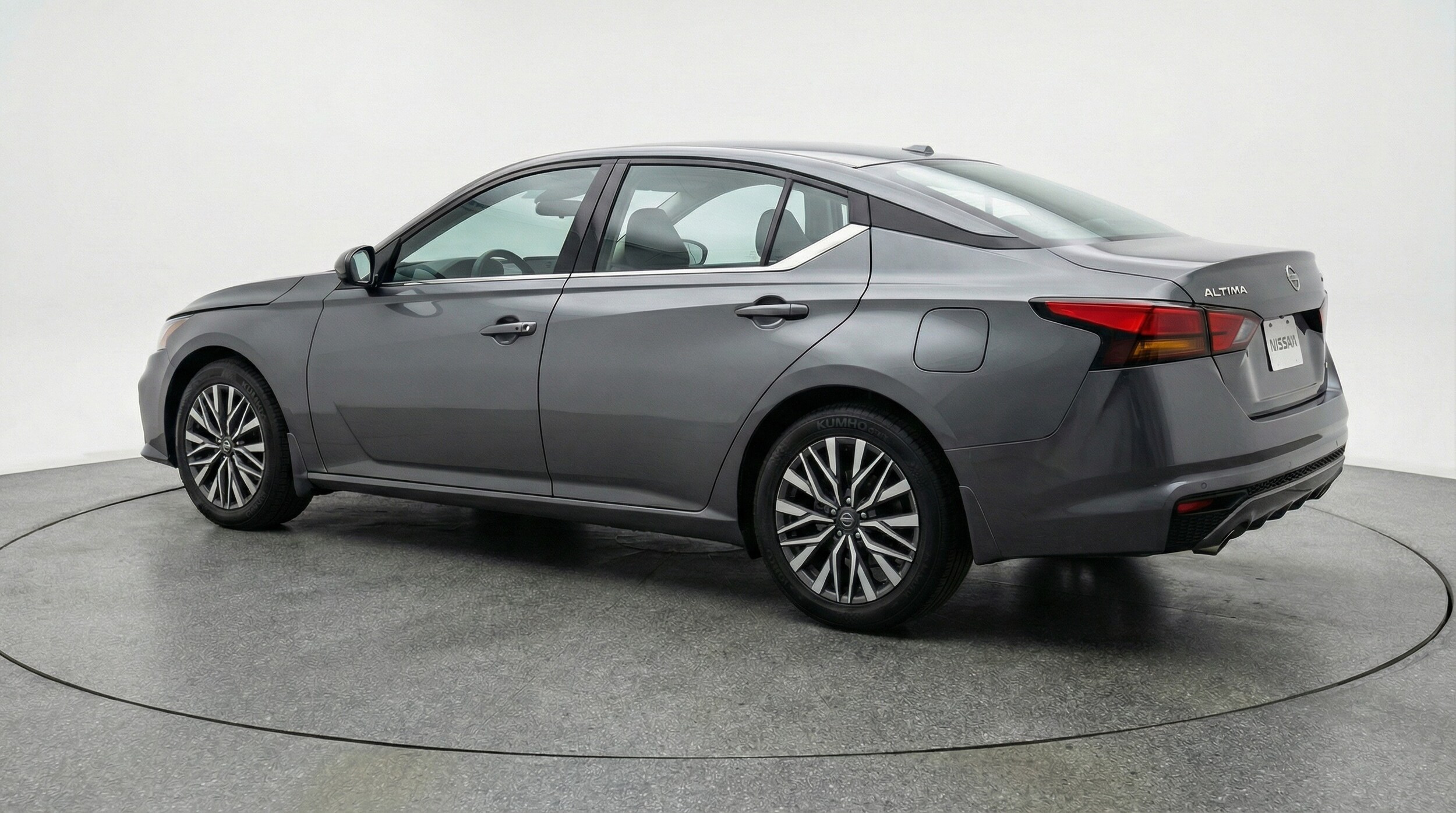 Thumbnail: 2025 Nissan Altima - 5