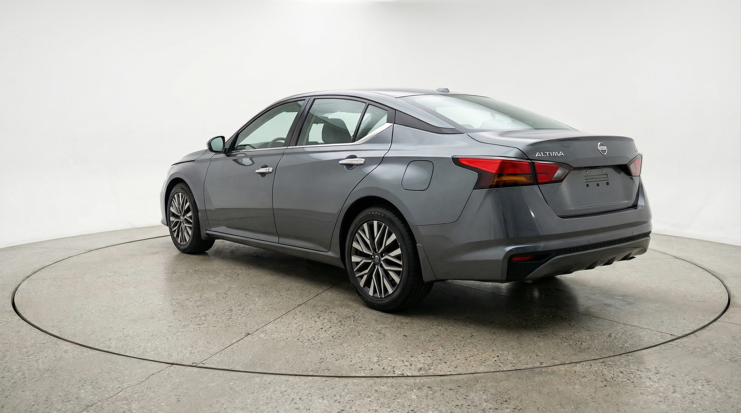 Thumbnail: 2025 Nissan Altima - 5