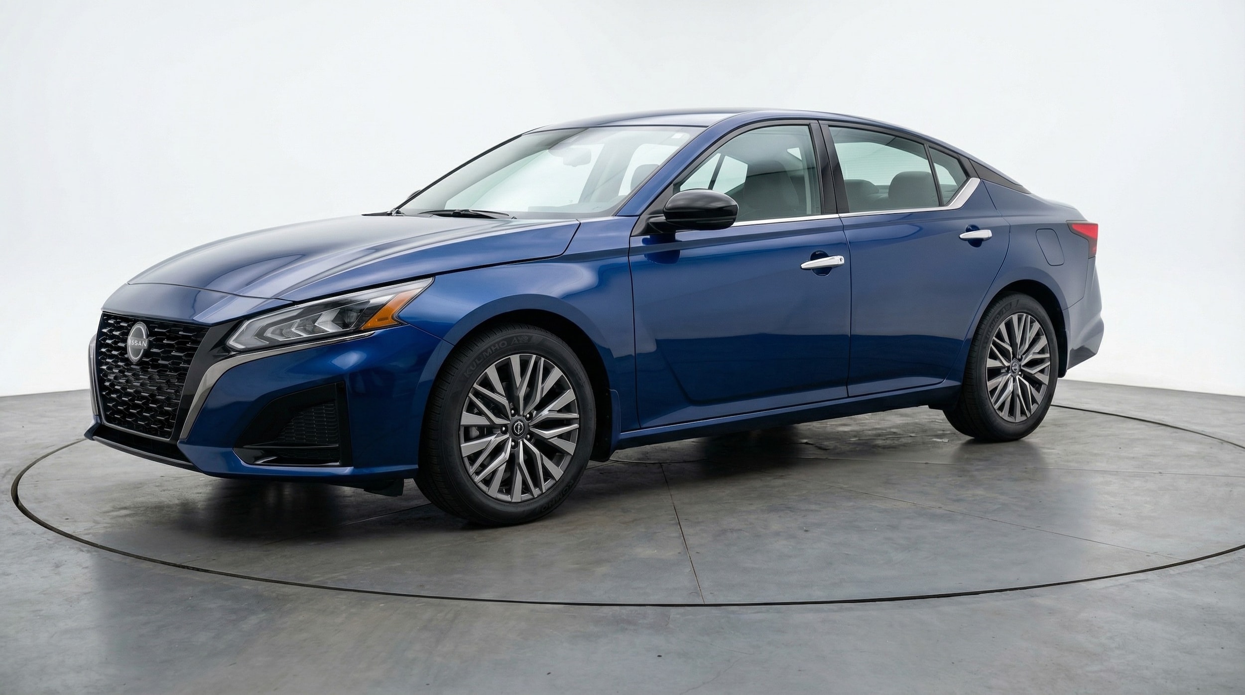 Thumbnail: 2025 Nissan Altima - 3