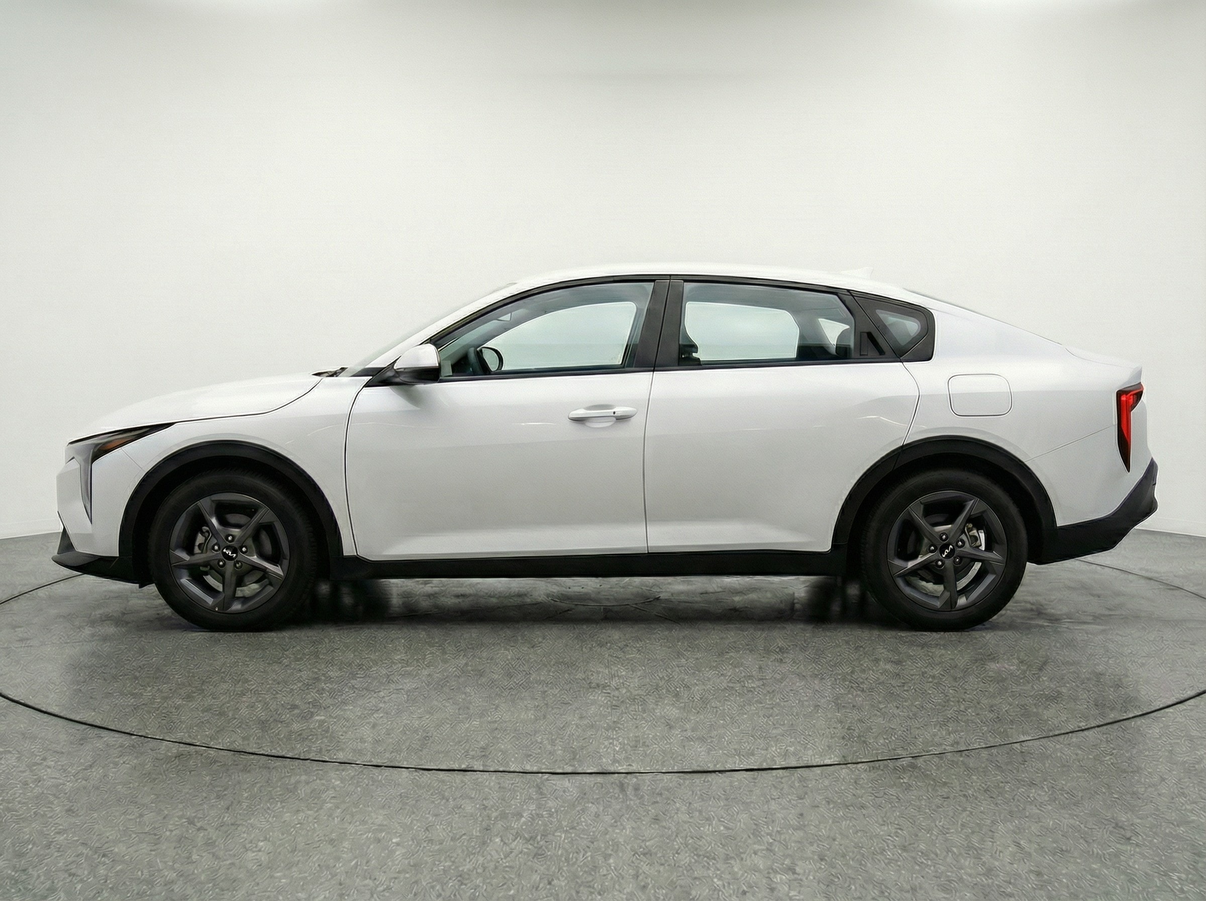 Thumbnail: 2025 Kia K4 - 4