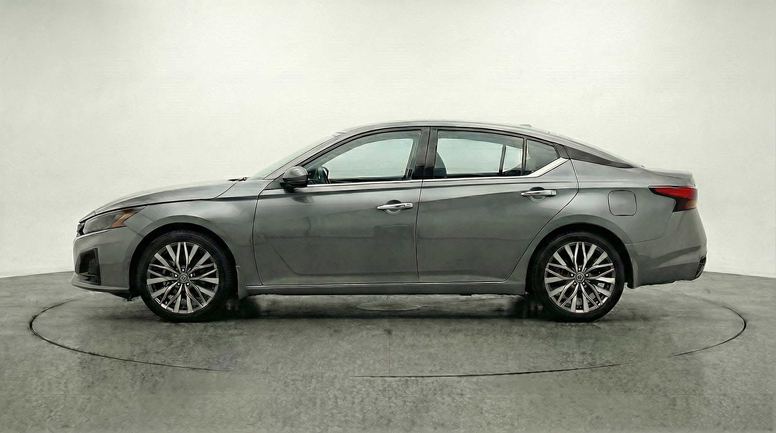 Thumbnail: 2025 Nissan Altima - 4