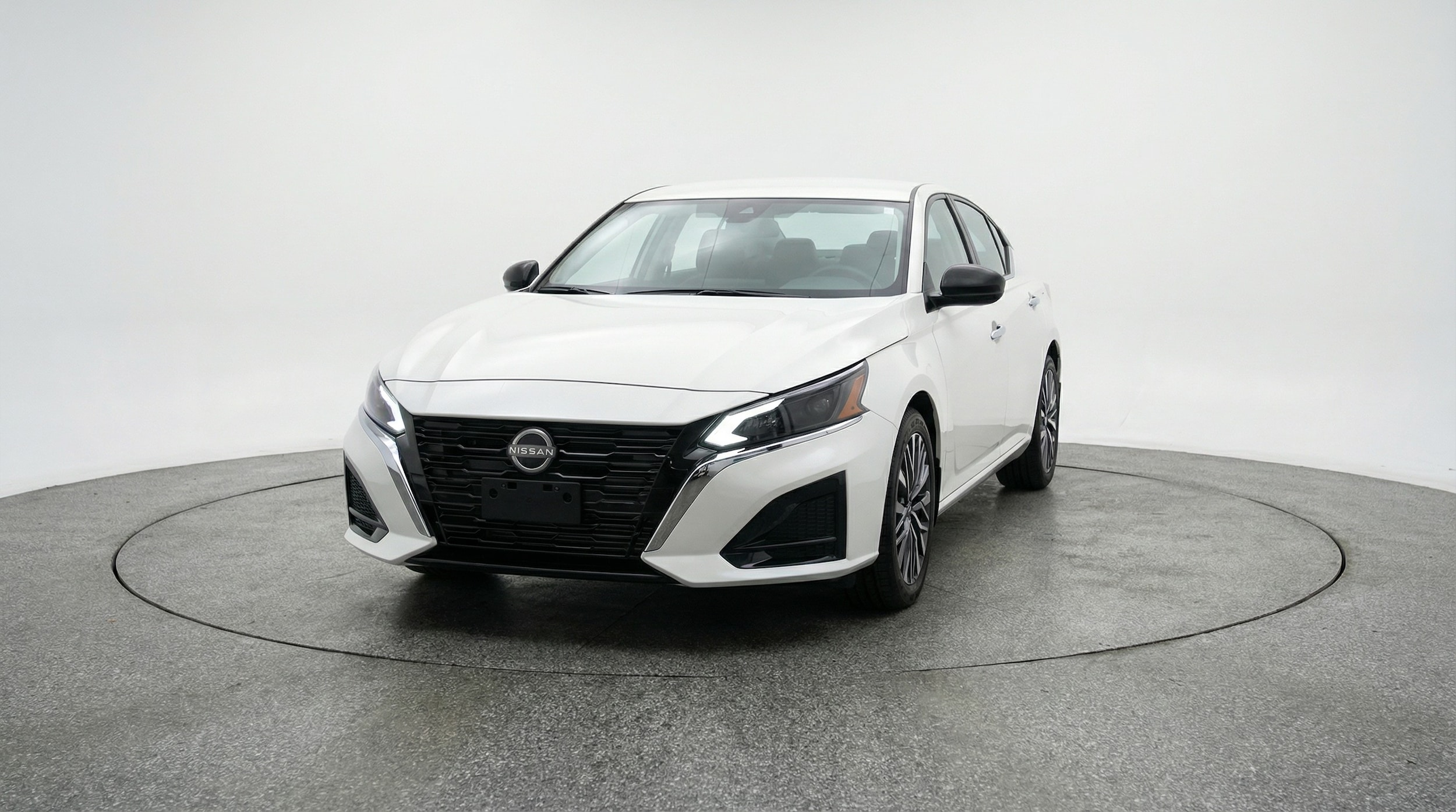 Thumbnail: 2025 Nissan Altima - 2