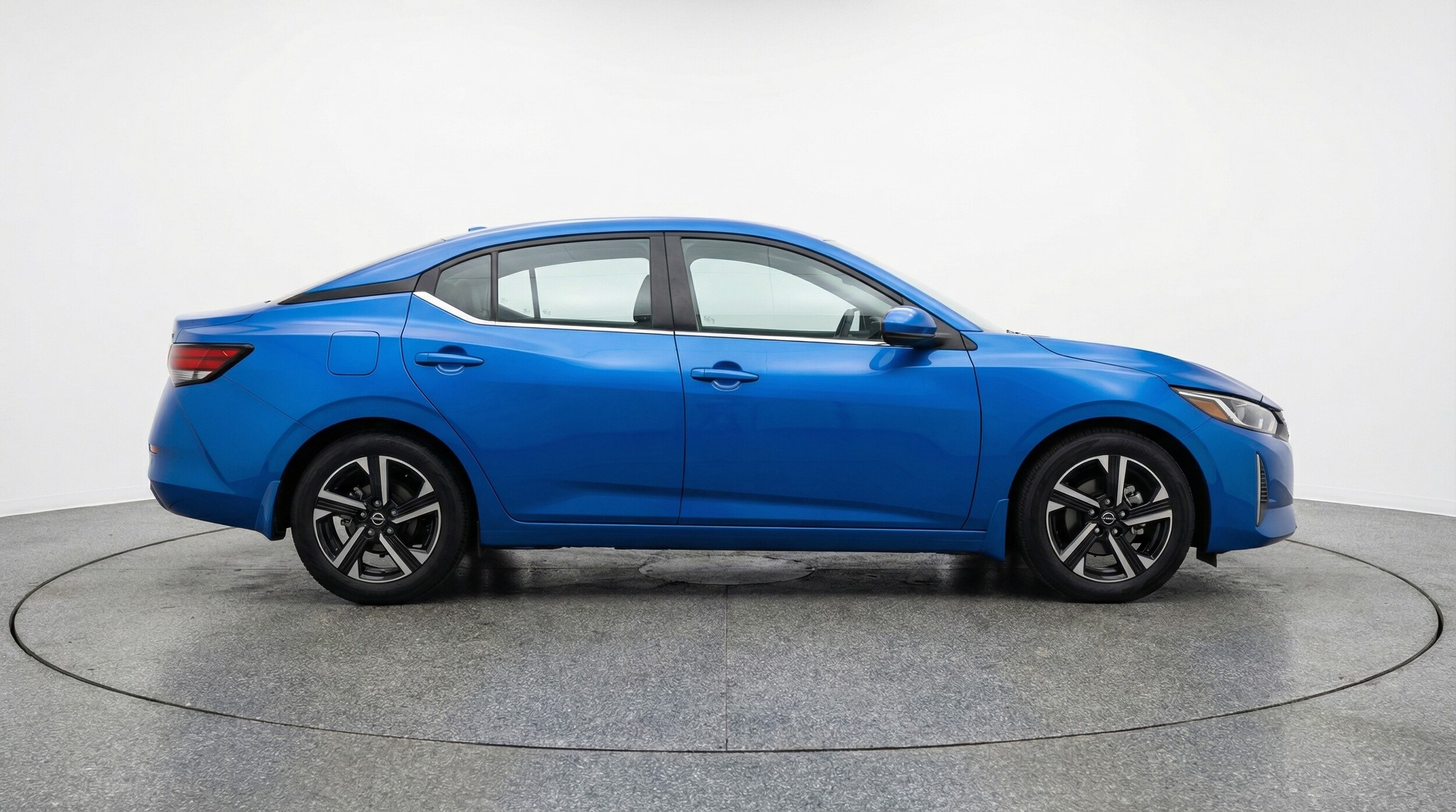 Thumbnail: 2025 Nissan Sentra - 8