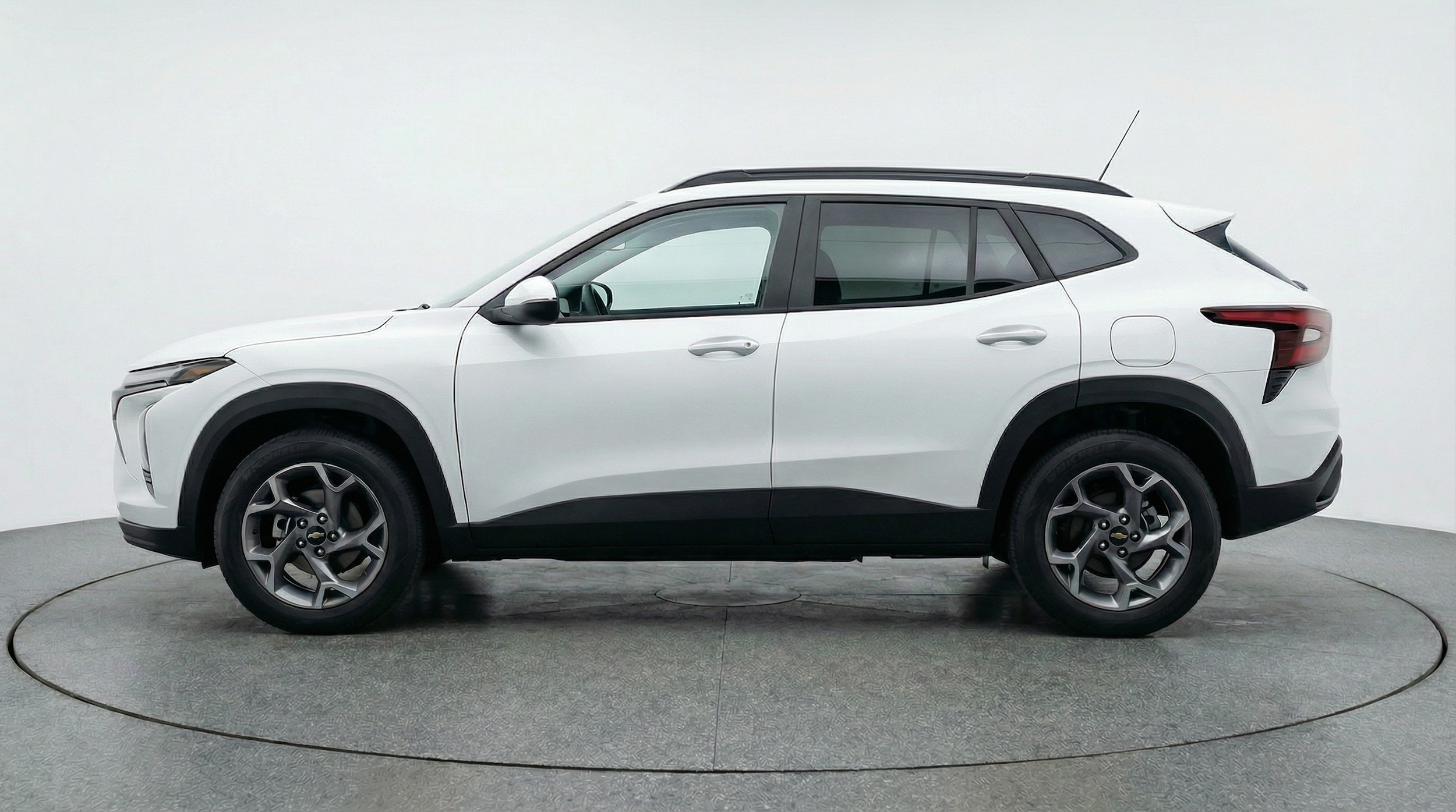 Thumbnail: 2025 Chevrolet Trax - 4