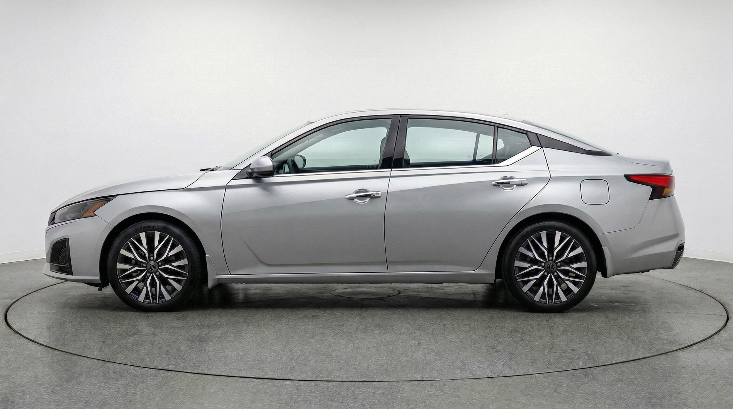 Thumbnail: 2025 Nissan Altima - 4