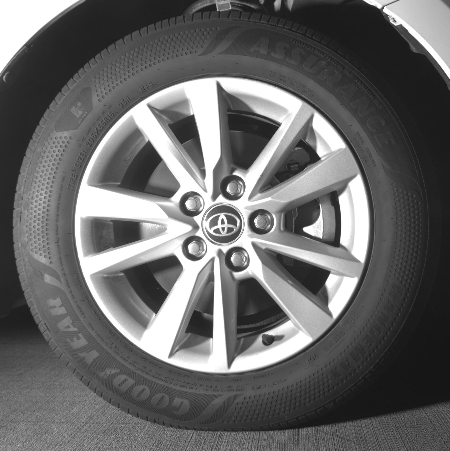 Thumbnail: 2025 Toyota Camry - 10