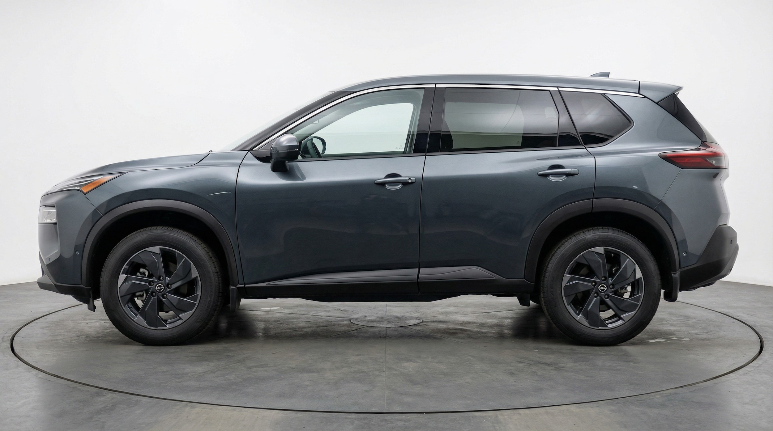 Thumbnail: 2025 Nissan Rogue - 4