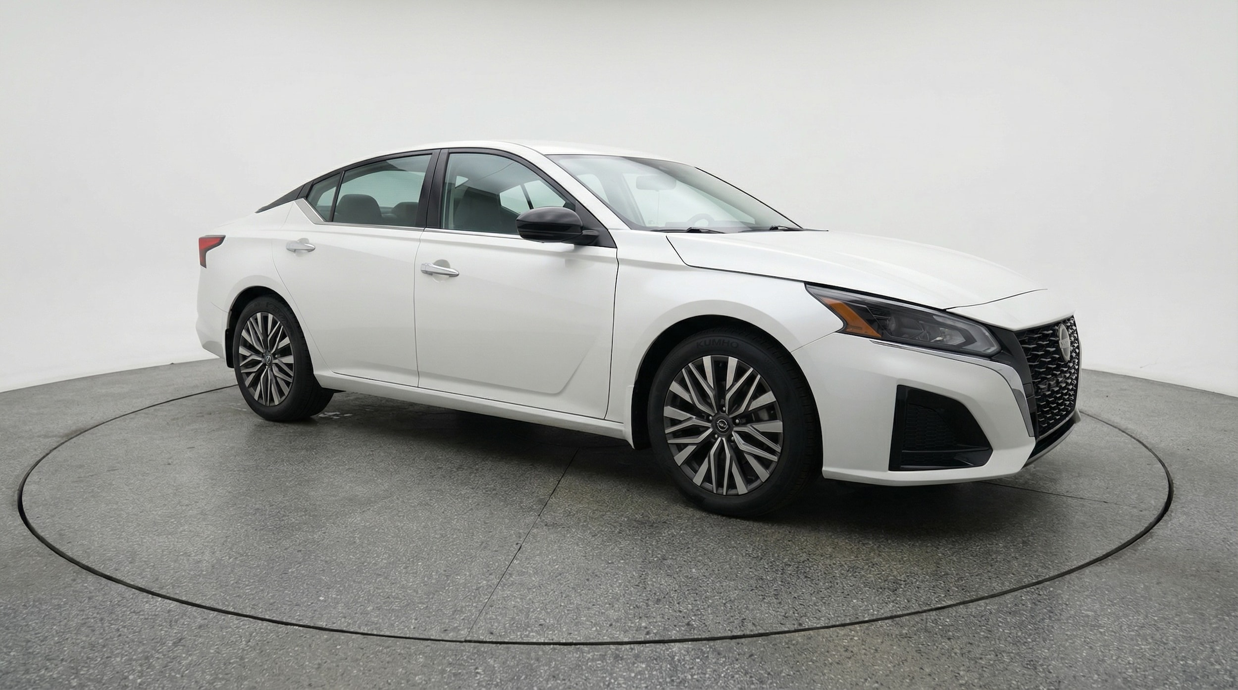 Thumbnail: 2025 Nissan Altima - 1