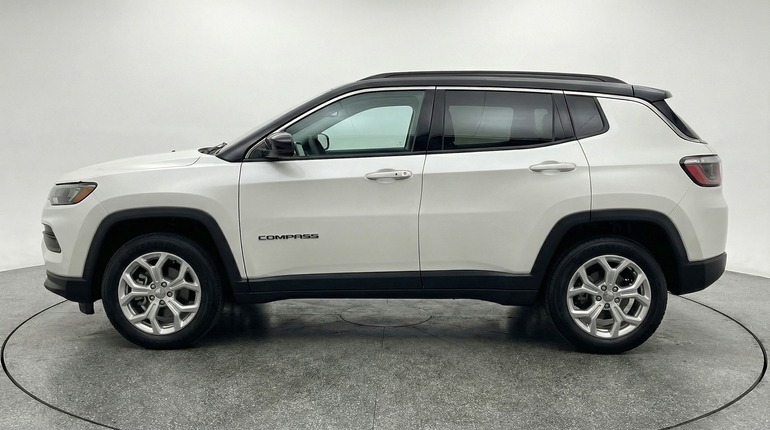 Thumbnail: 2025 Jeep Compass - 4