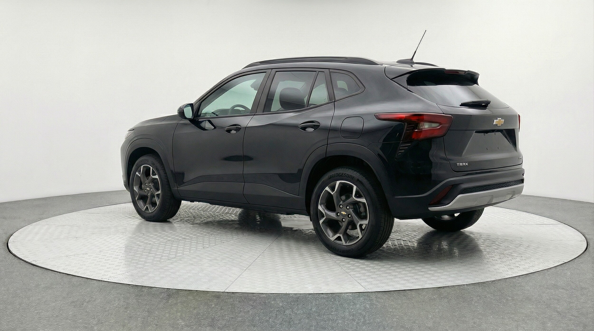 Thumbnail: 2025 Chevrolet Trax - 5