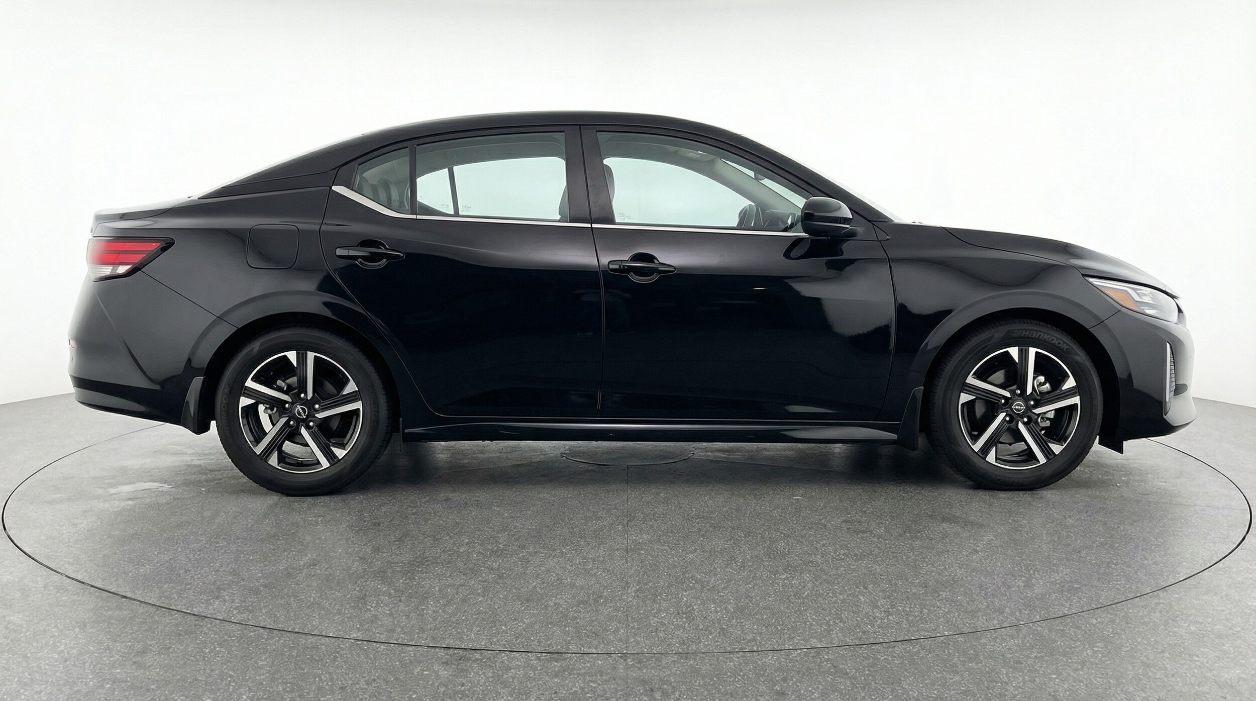 Thumbnail: 2025 Nissan Sentra - 8