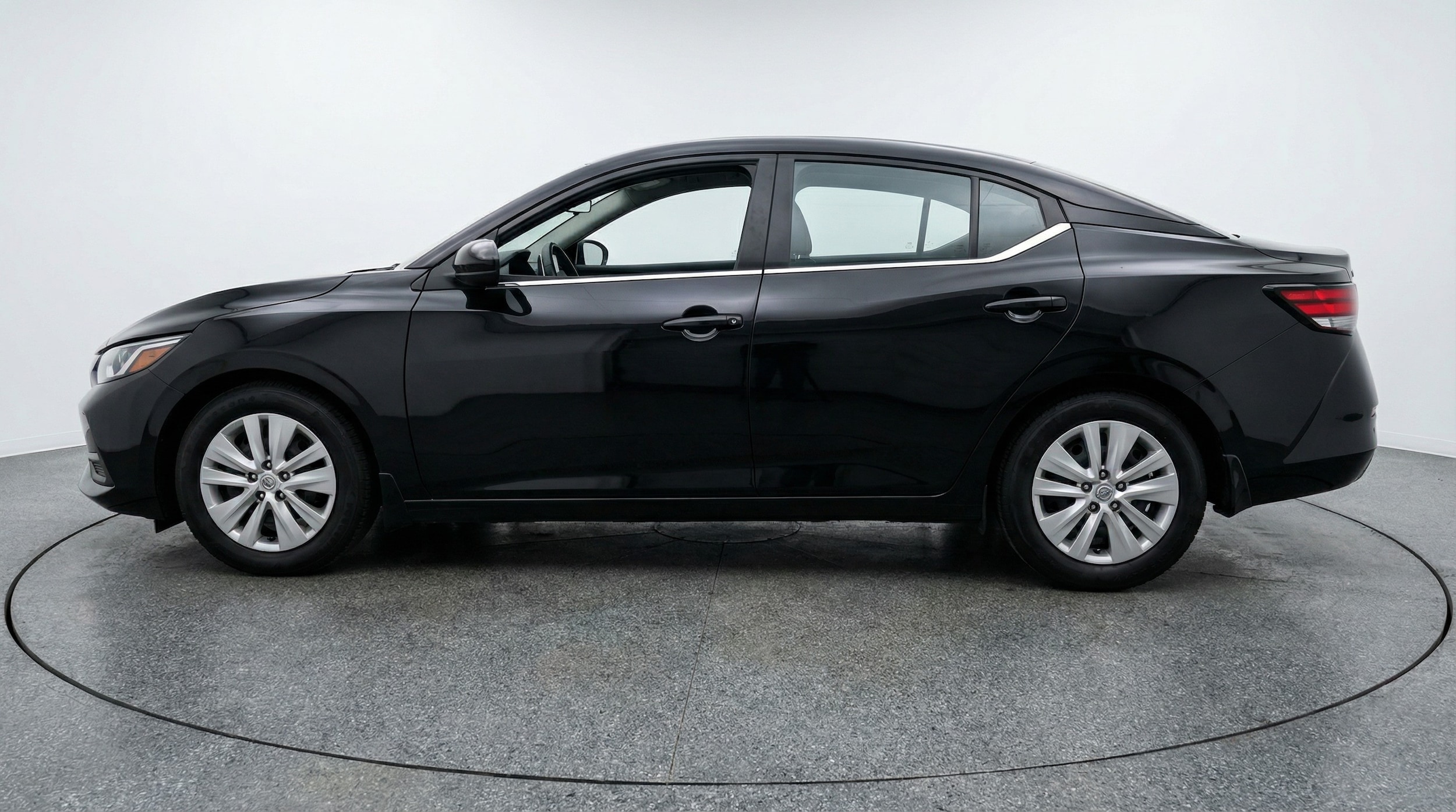 Thumbnail: 2025 Nissan Sentra - 4