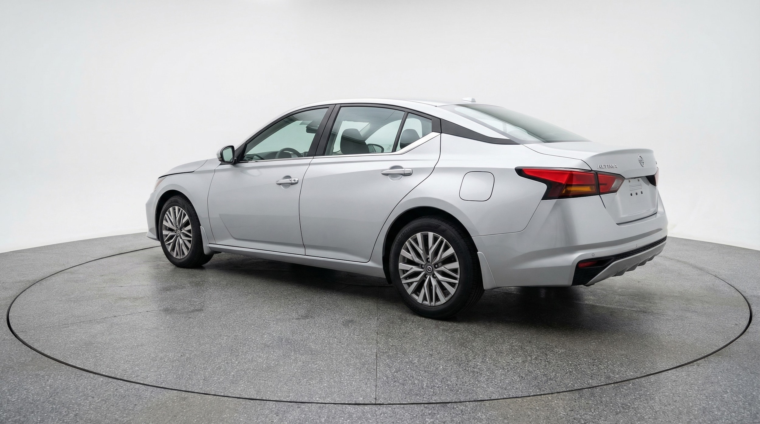 Thumbnail: 2025 Nissan Altima - 5