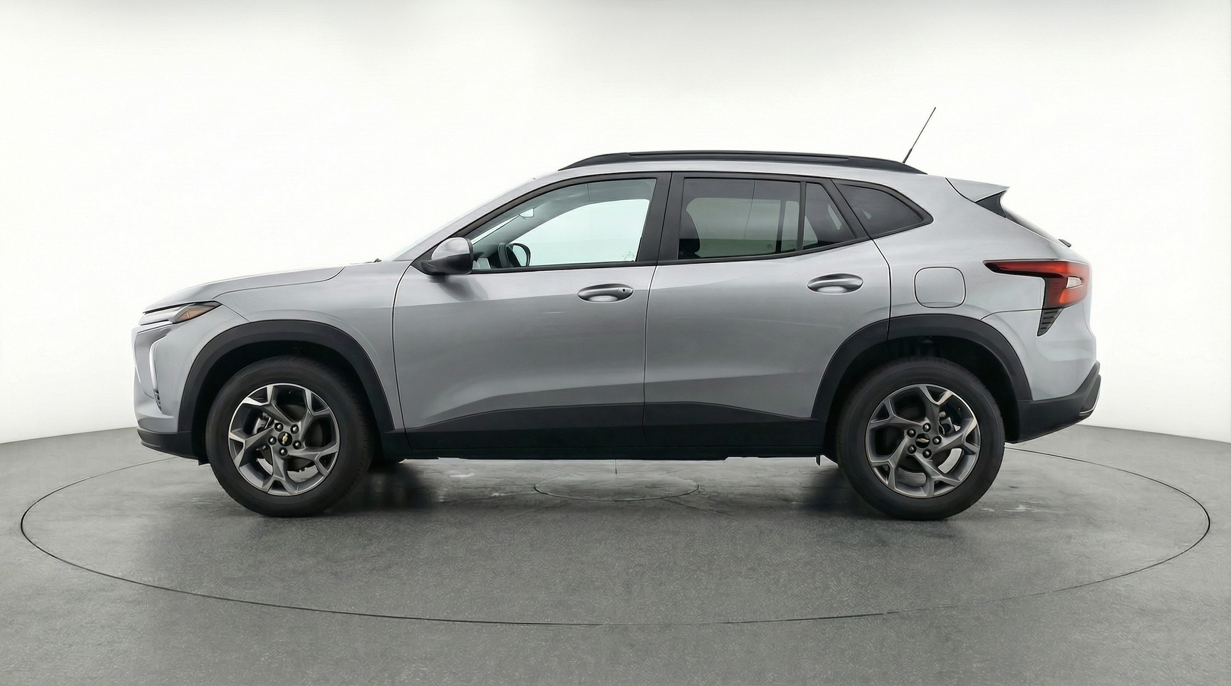 Thumbnail: 2025 Chevrolet Trax - 4