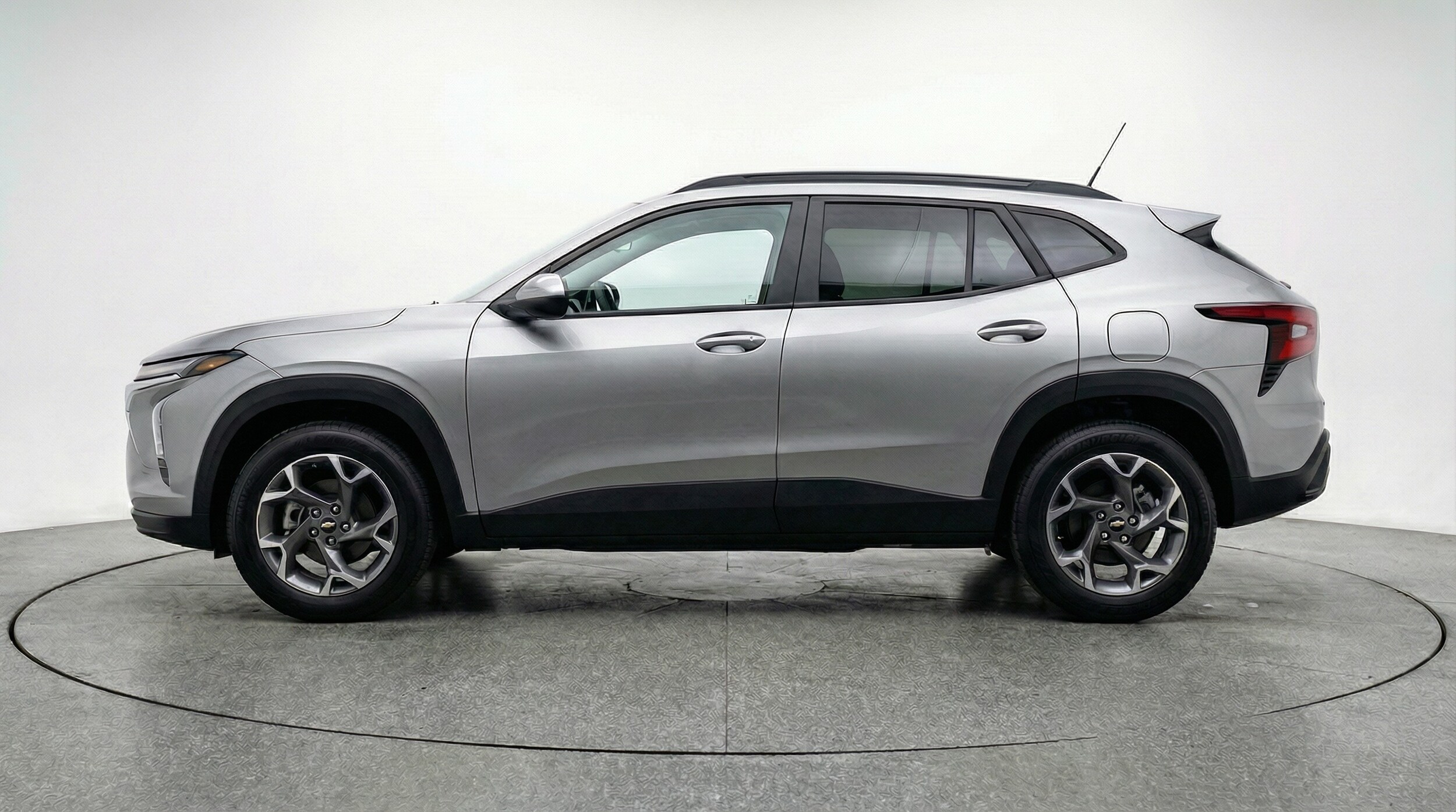 Thumbnail: 2025 Chevrolet Trax - 4