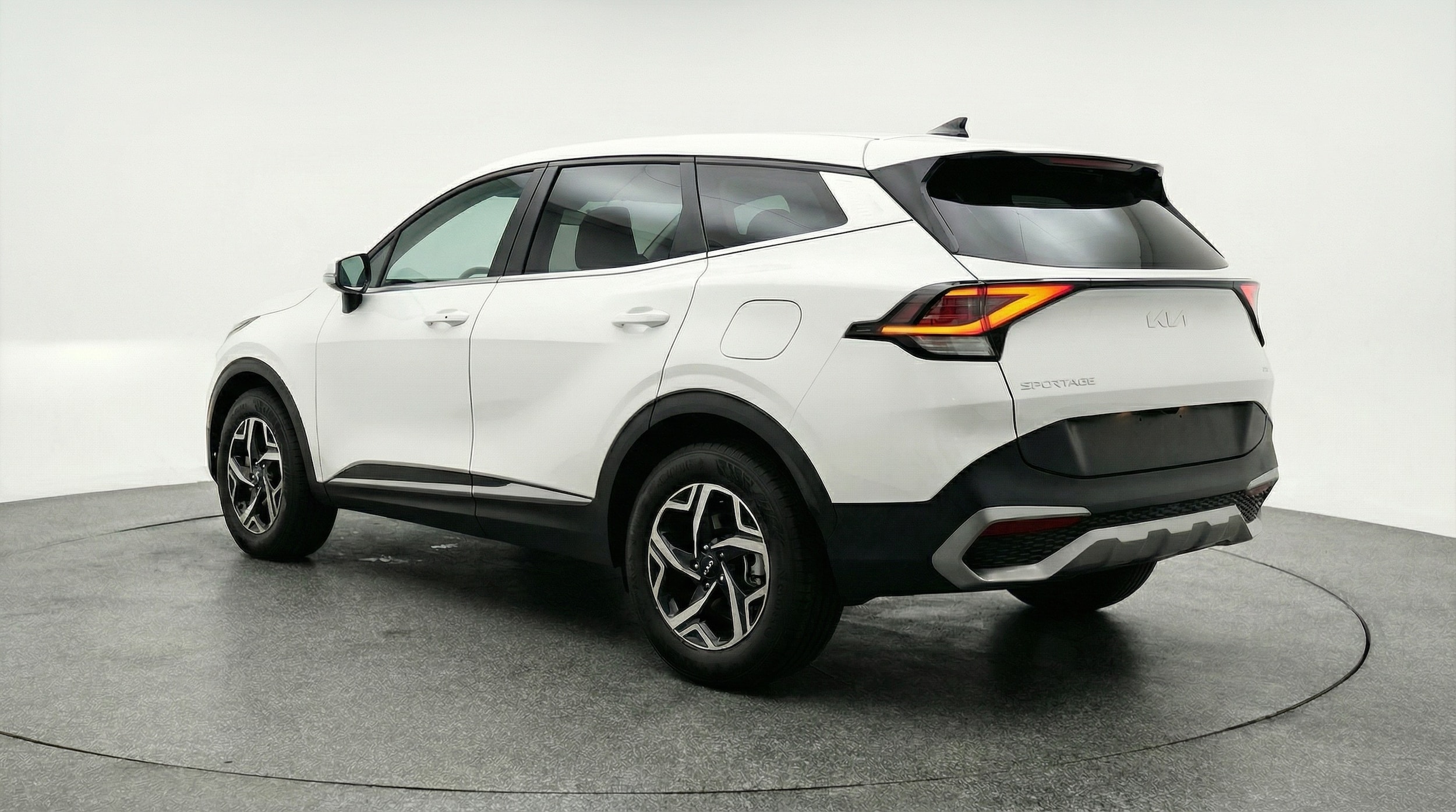 Thumbnail: 2025 Kia Sportage - 5