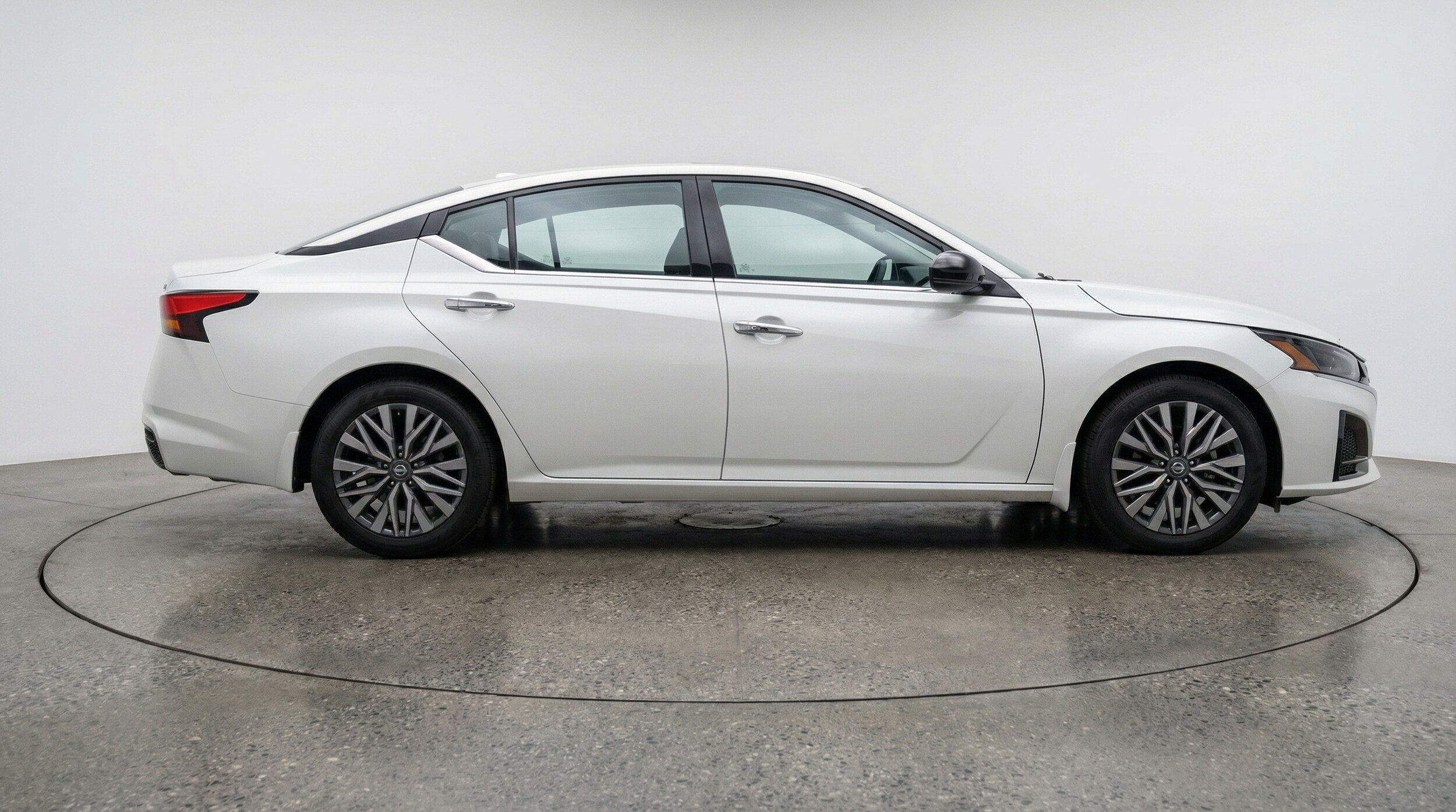 Thumbnail: 2025 Nissan Altima - 8