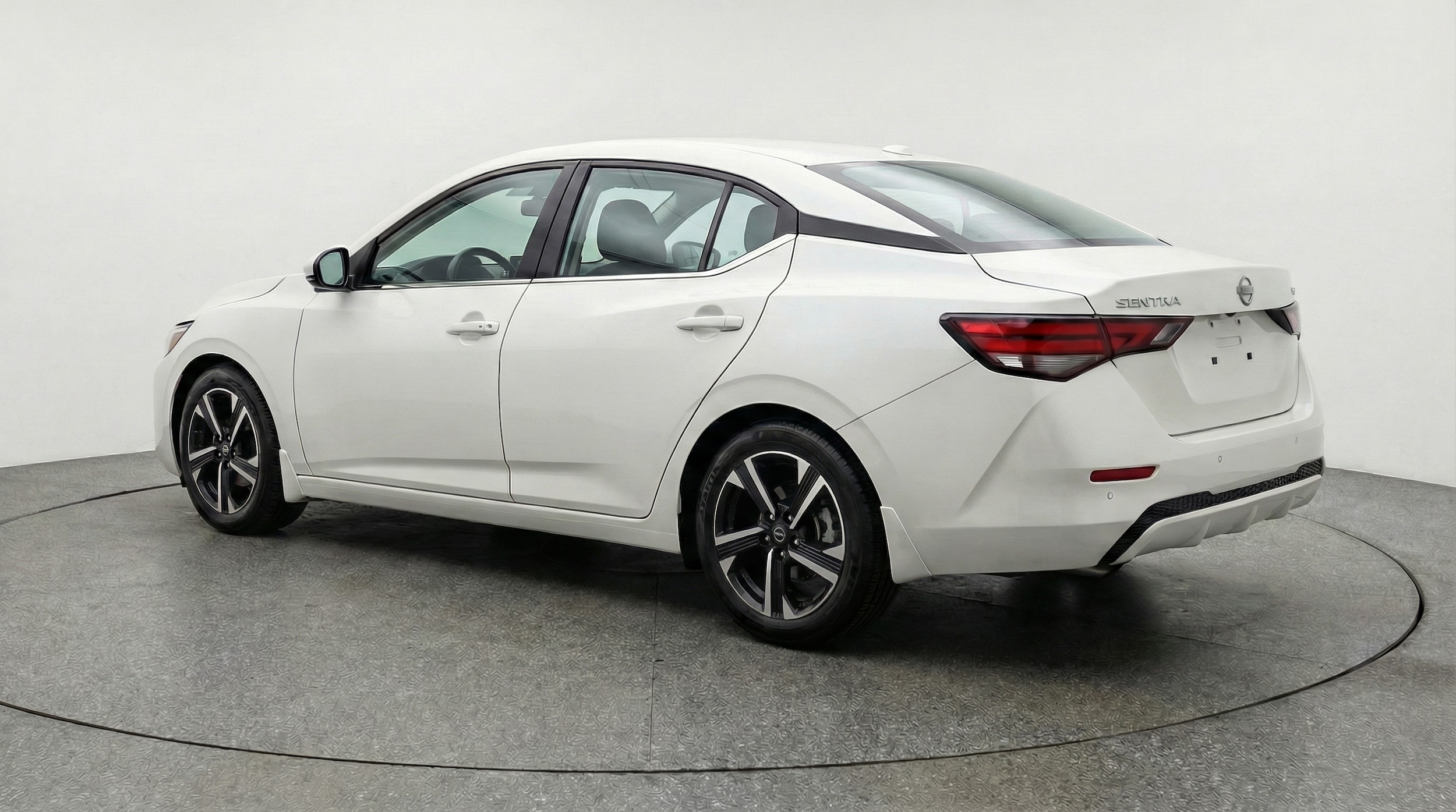 Thumbnail: 2025 Nissan Sentra - 5