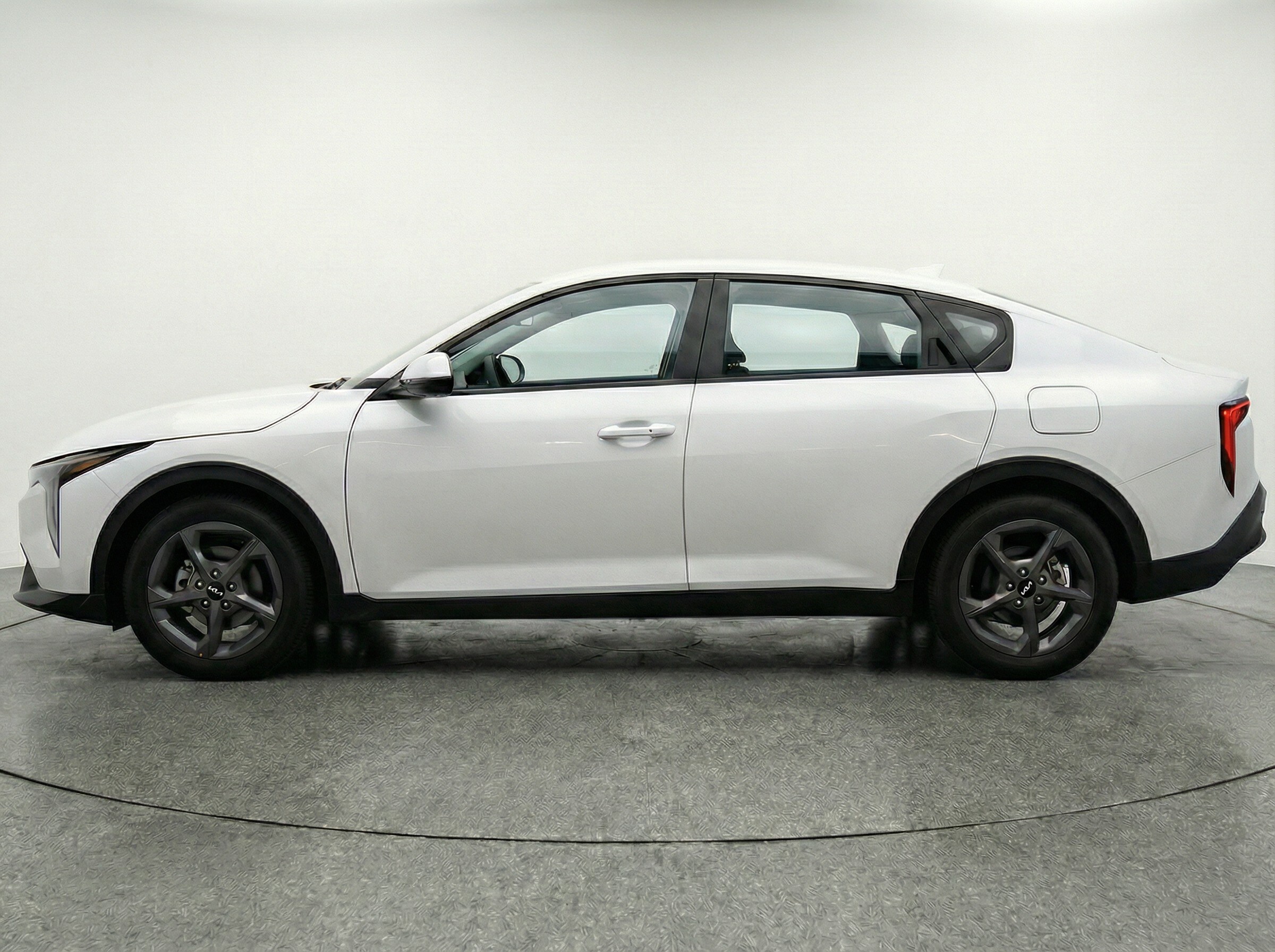 Thumbnail: 2025 Kia K4 - 4