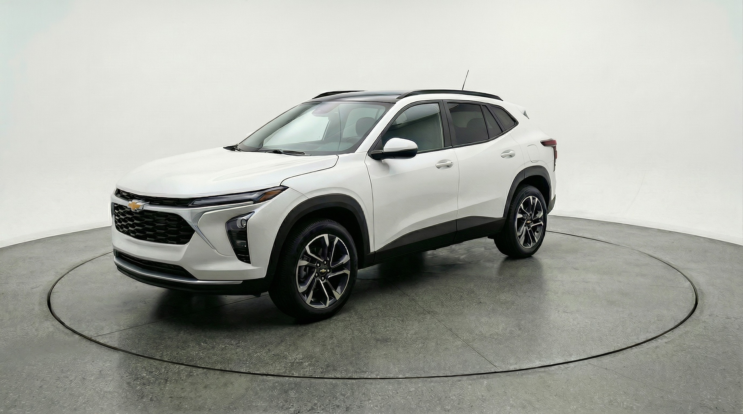 Thumbnail: 2025 Chevrolet Trax - 3