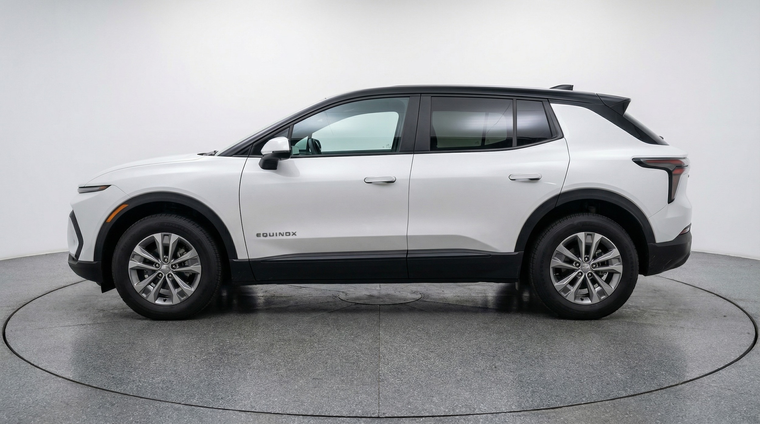 Thumbnail: 2025 Chevrolet Equinox - 4